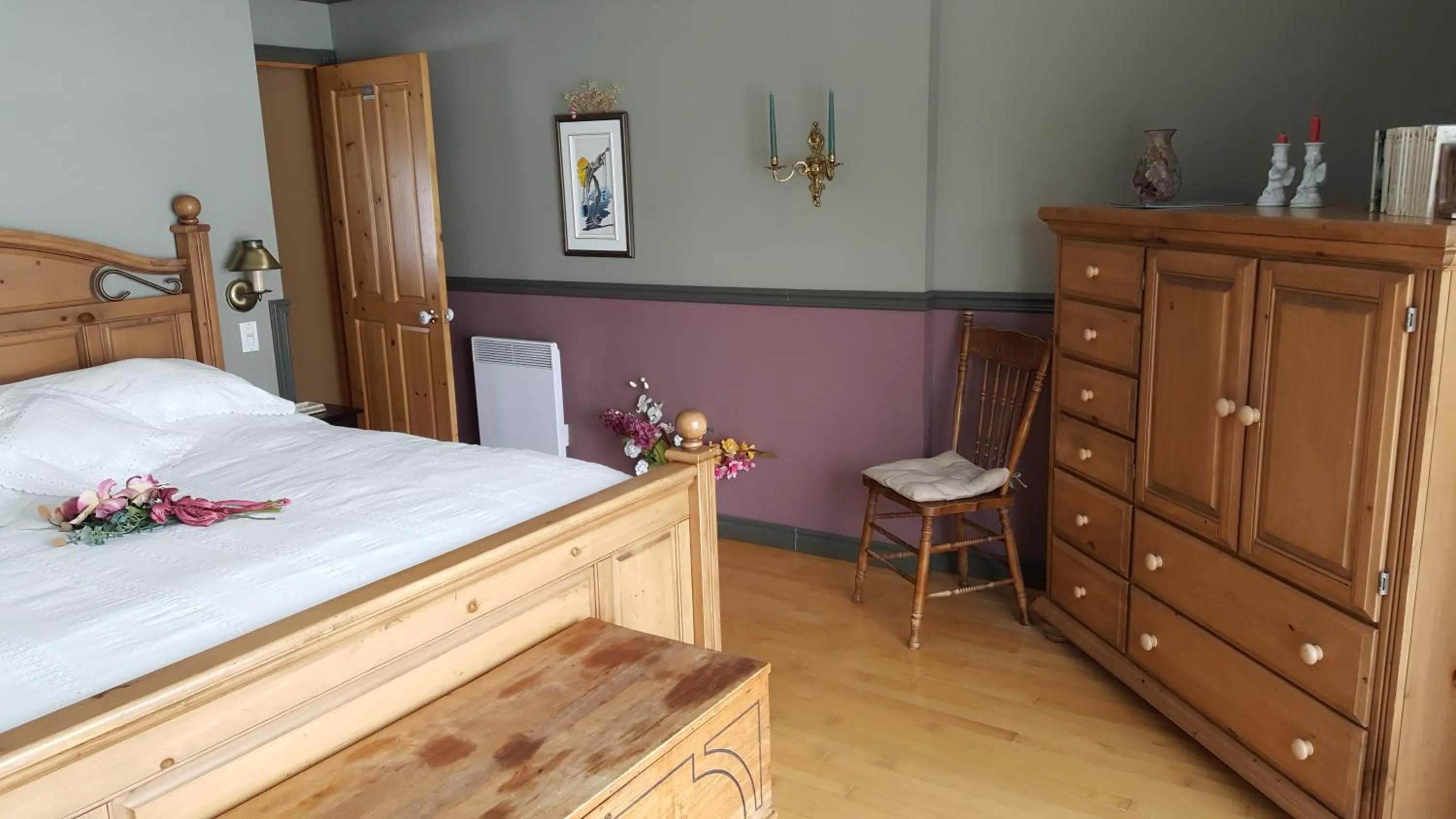 Bed in Au Soleil Couchant