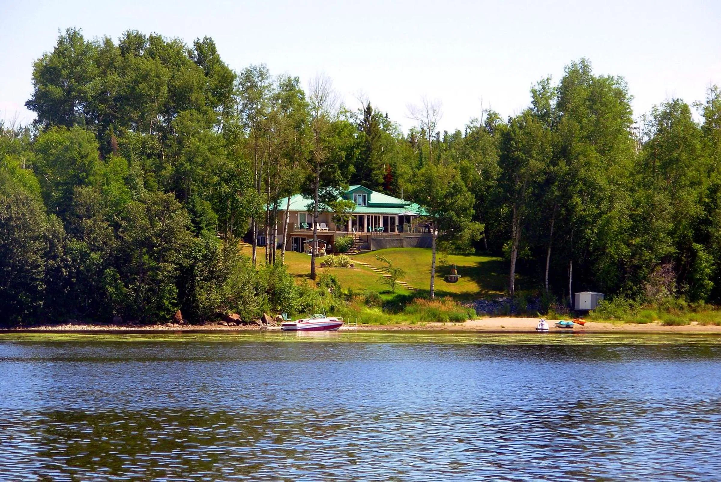 Property building in Au Soleil Couchant