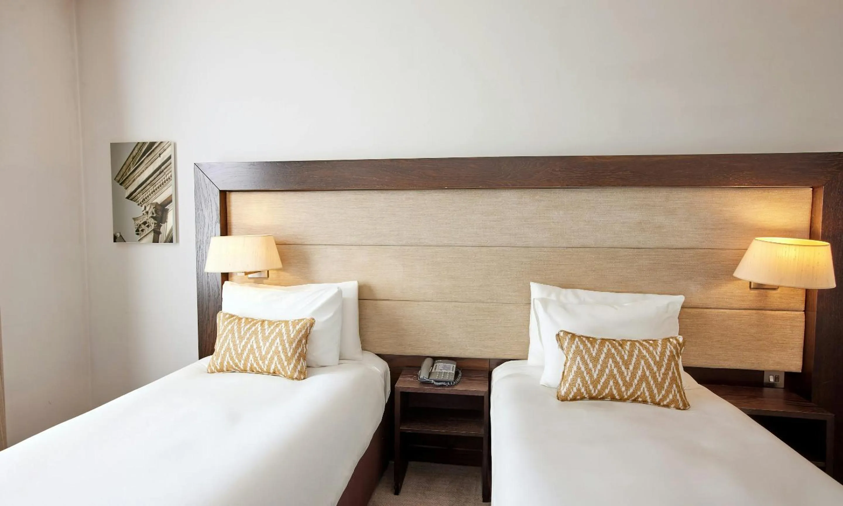 Bedroom, Bed in Thistle London Holborn