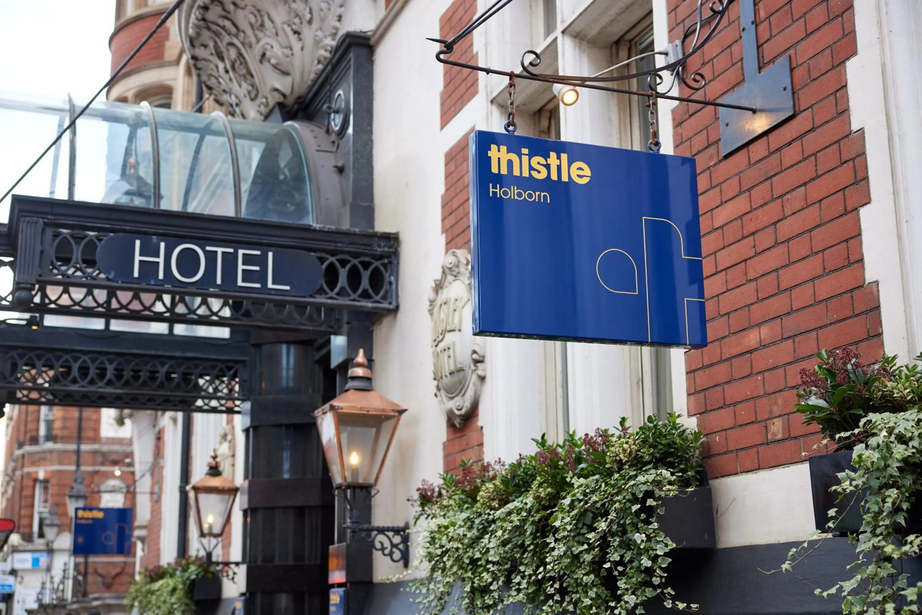 Facade/entrance in Thistle London Holborn