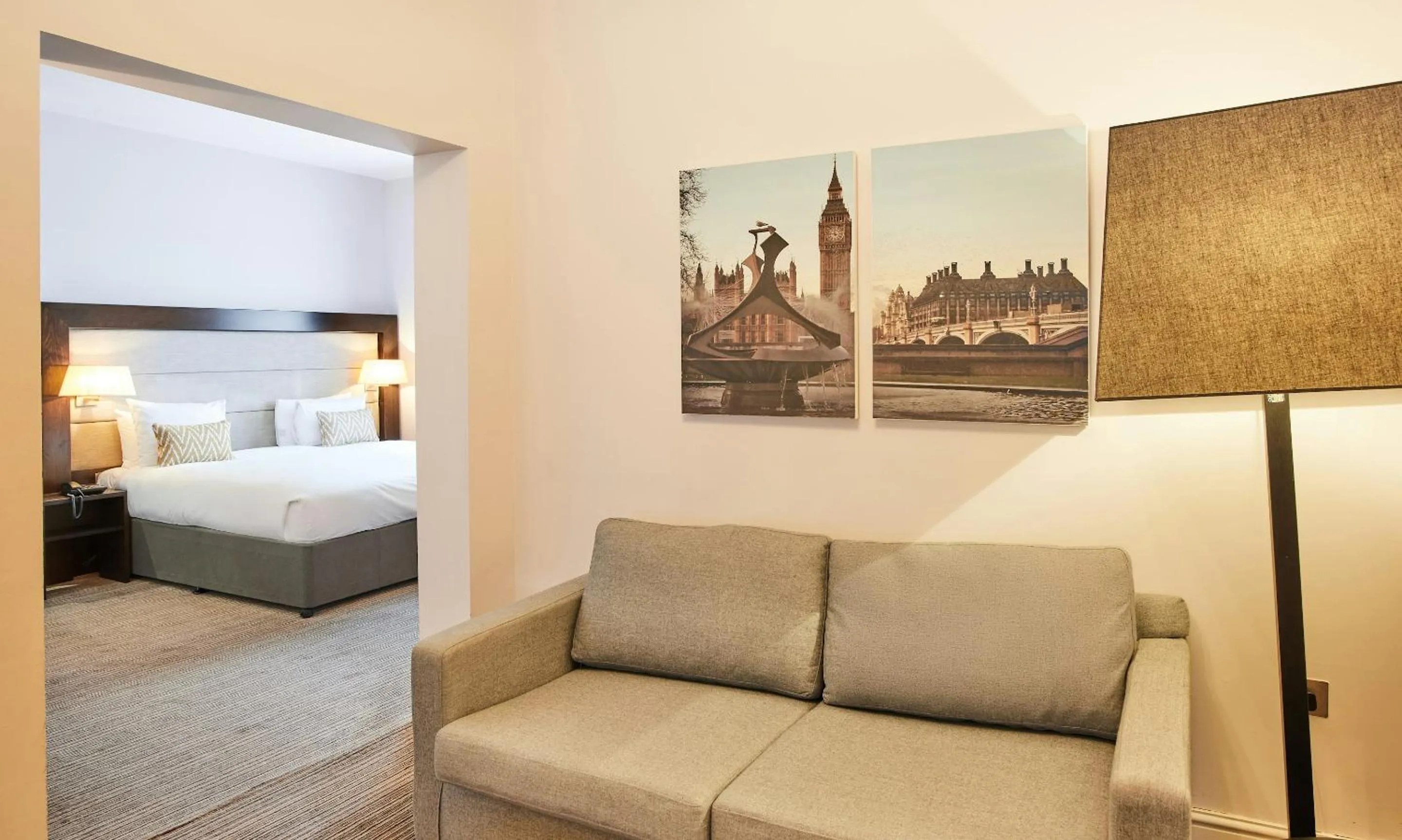 Bedroom, Bed in Thistle London Holborn