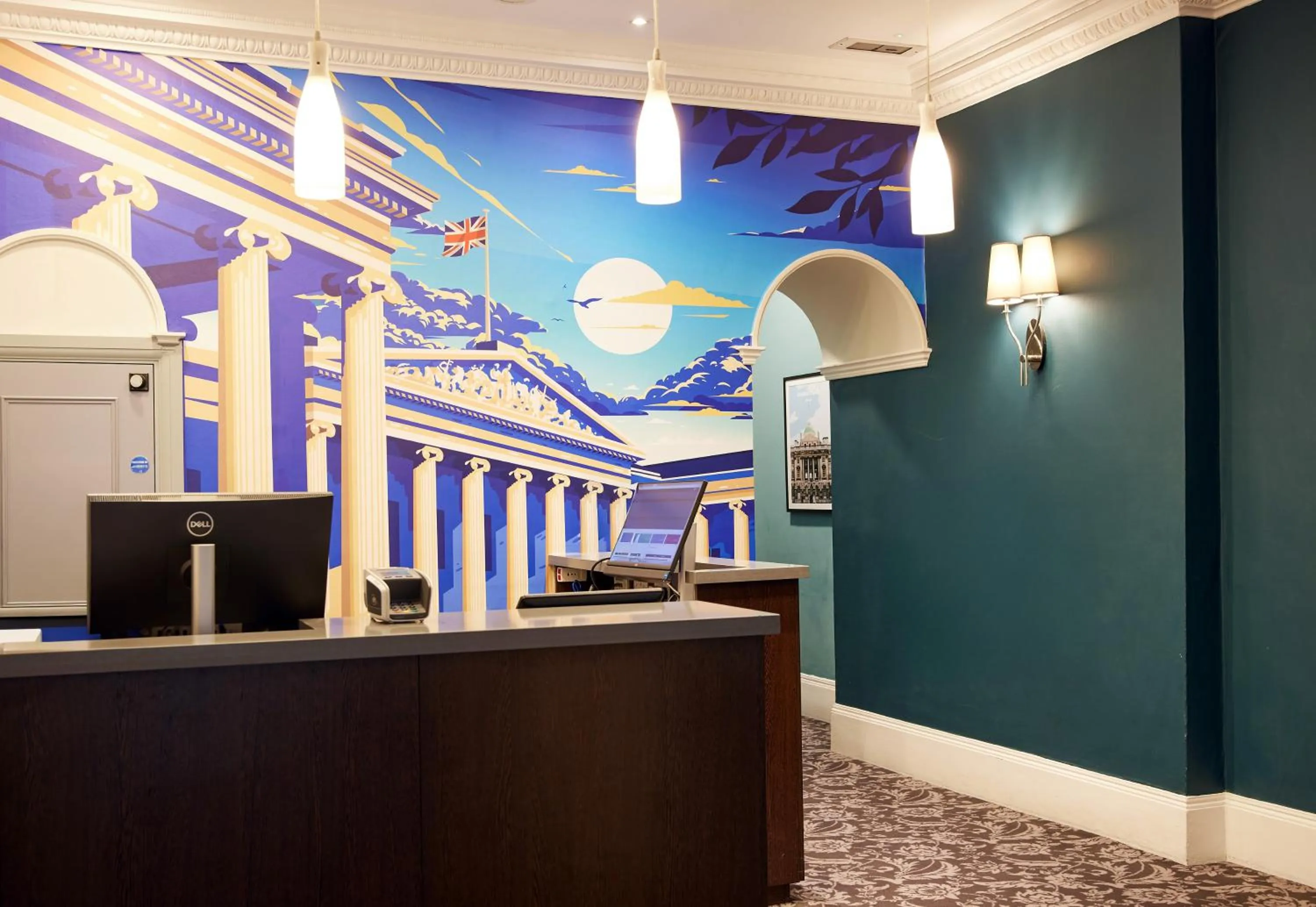 Lobby or reception in Thistle London Bloomsbury Park