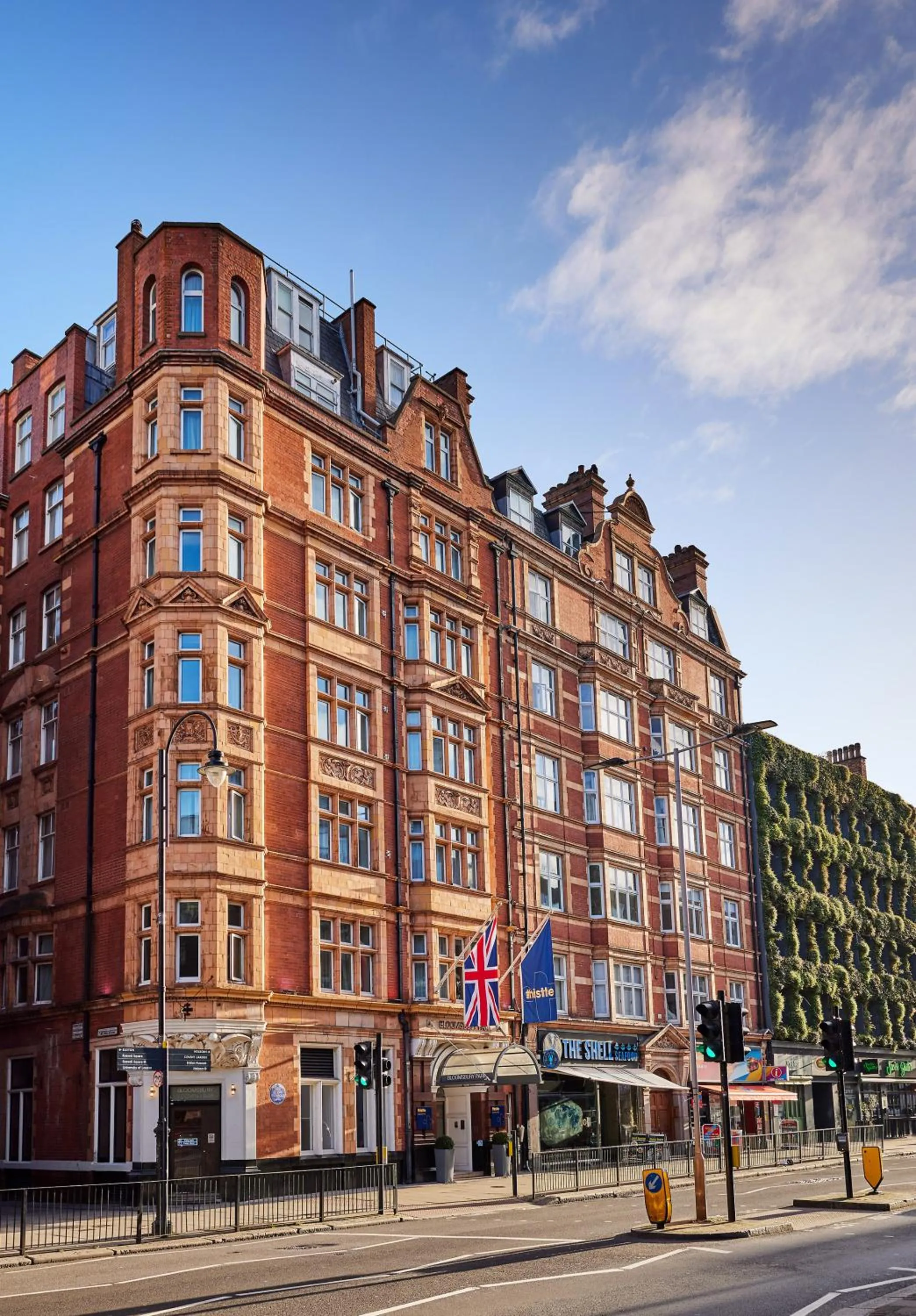 Property building in Thistle London Bloomsbury Park