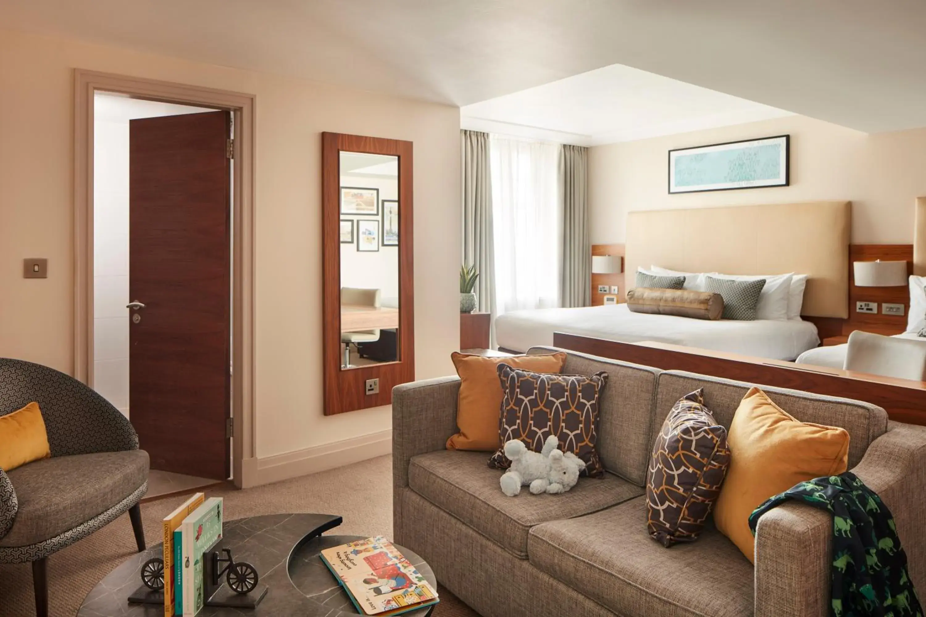 Deluxe Family Room in The Clermont London, Charing Cross Deluxe Family Room in The Clermont London, Charing Cross