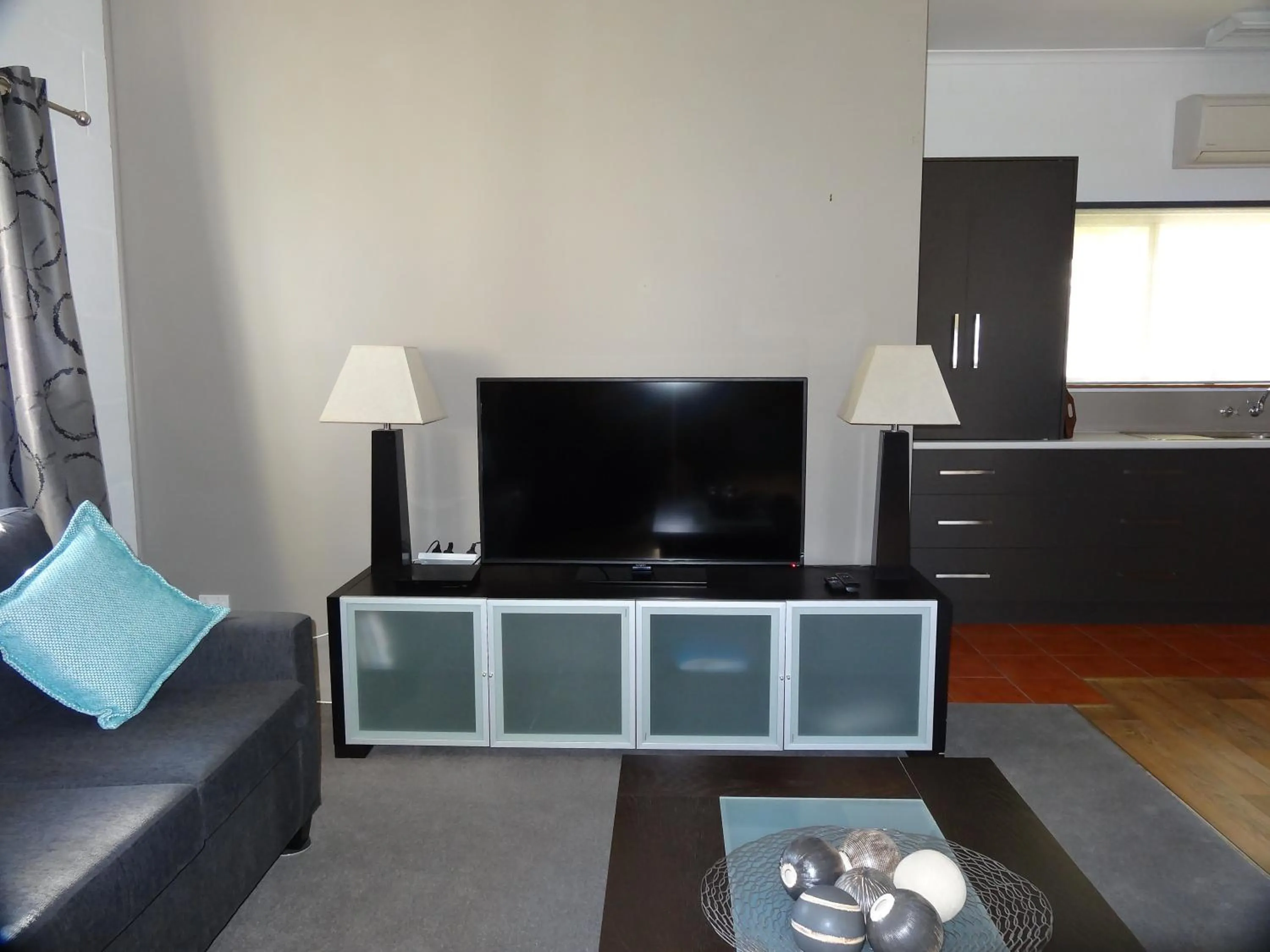 TV and multimedia in Mapperley Bed and Breakfast