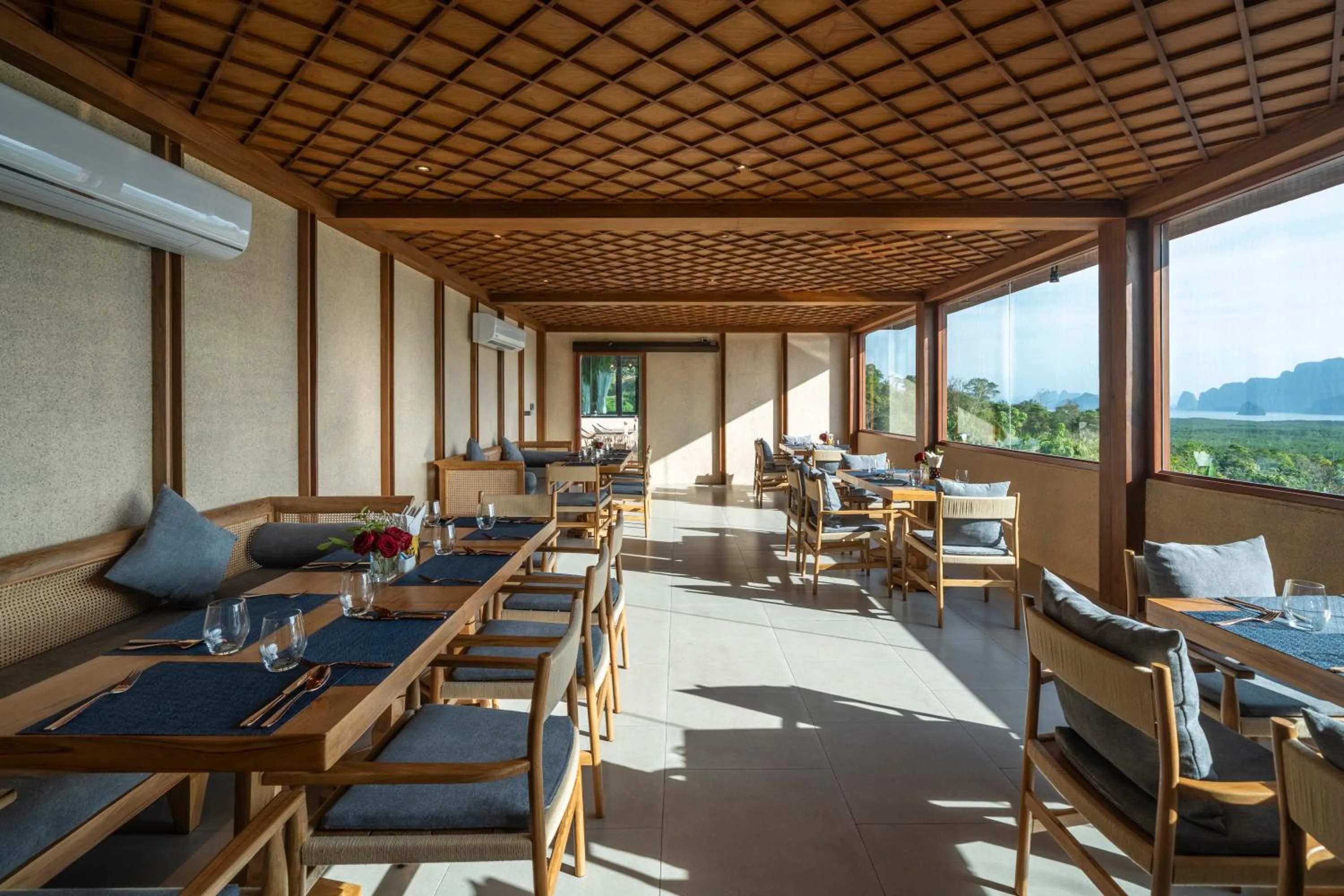 Restaurant/places to eat in Sametnangshe Boutique