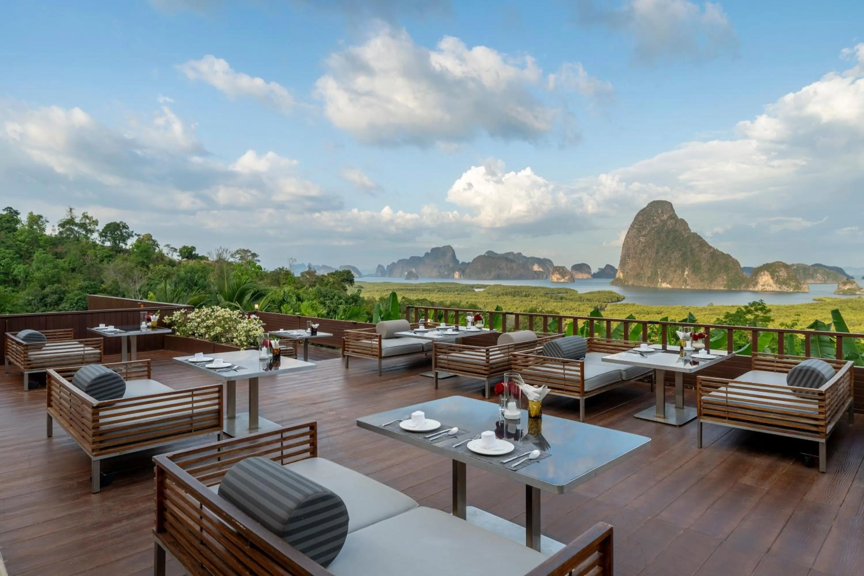 Restaurant/places to eat in Sametnangshe Boutique