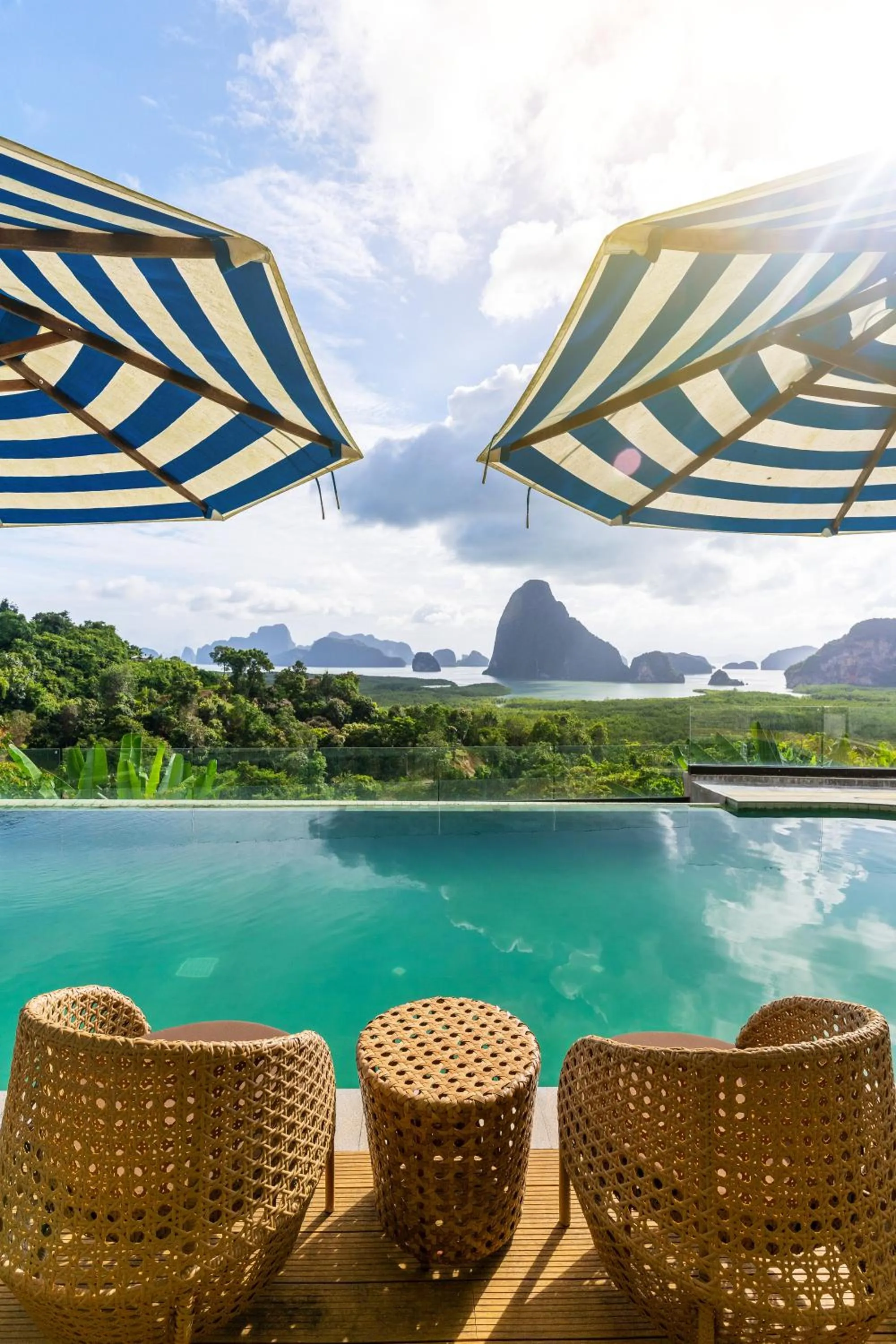 Day in Sametnangshe Boutique