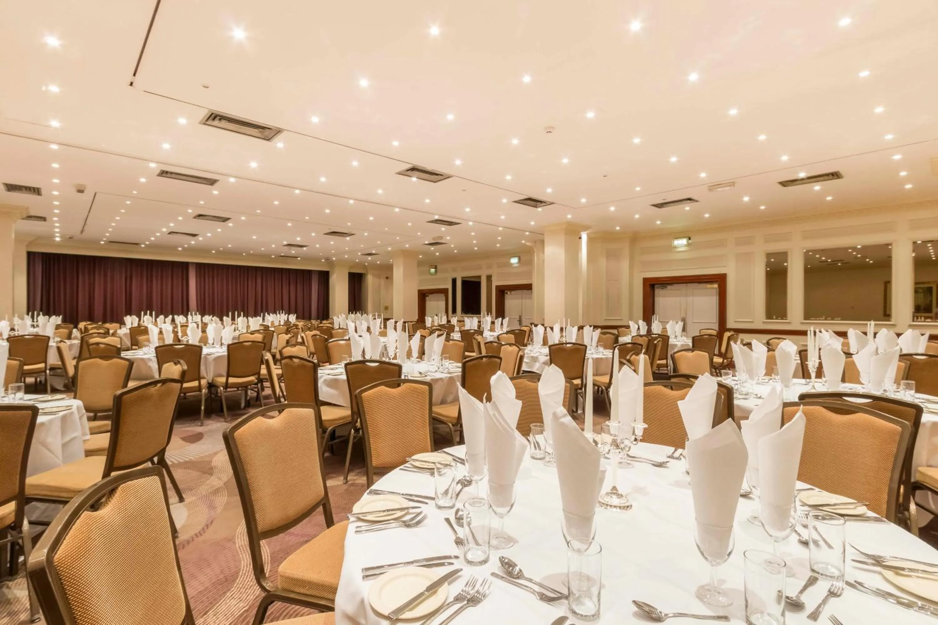 Banquet/Function facilities in Thistle London Heathrow Terminal 5