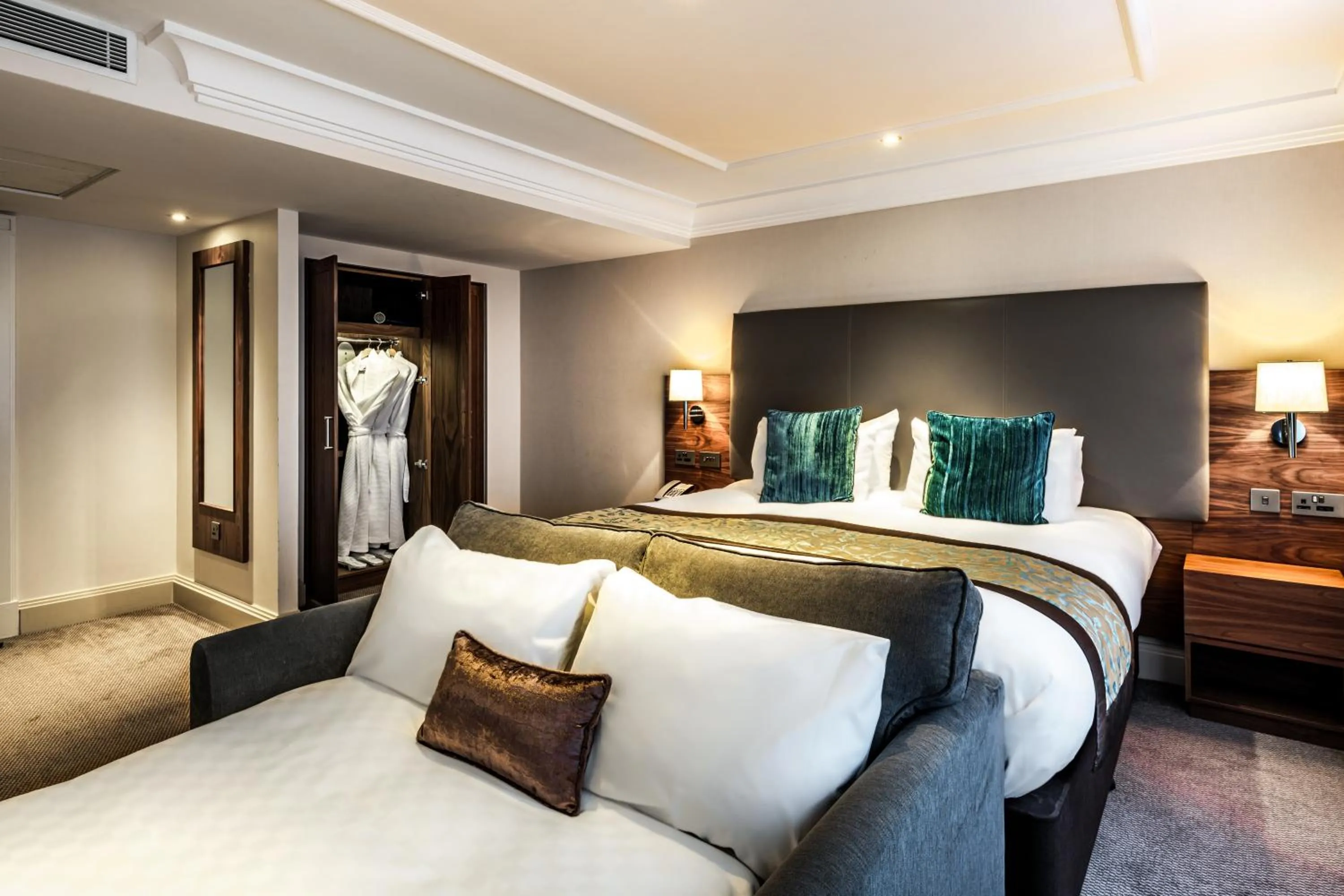 Bedroom, Bed in The Marble Arch Hotel, by Thistle