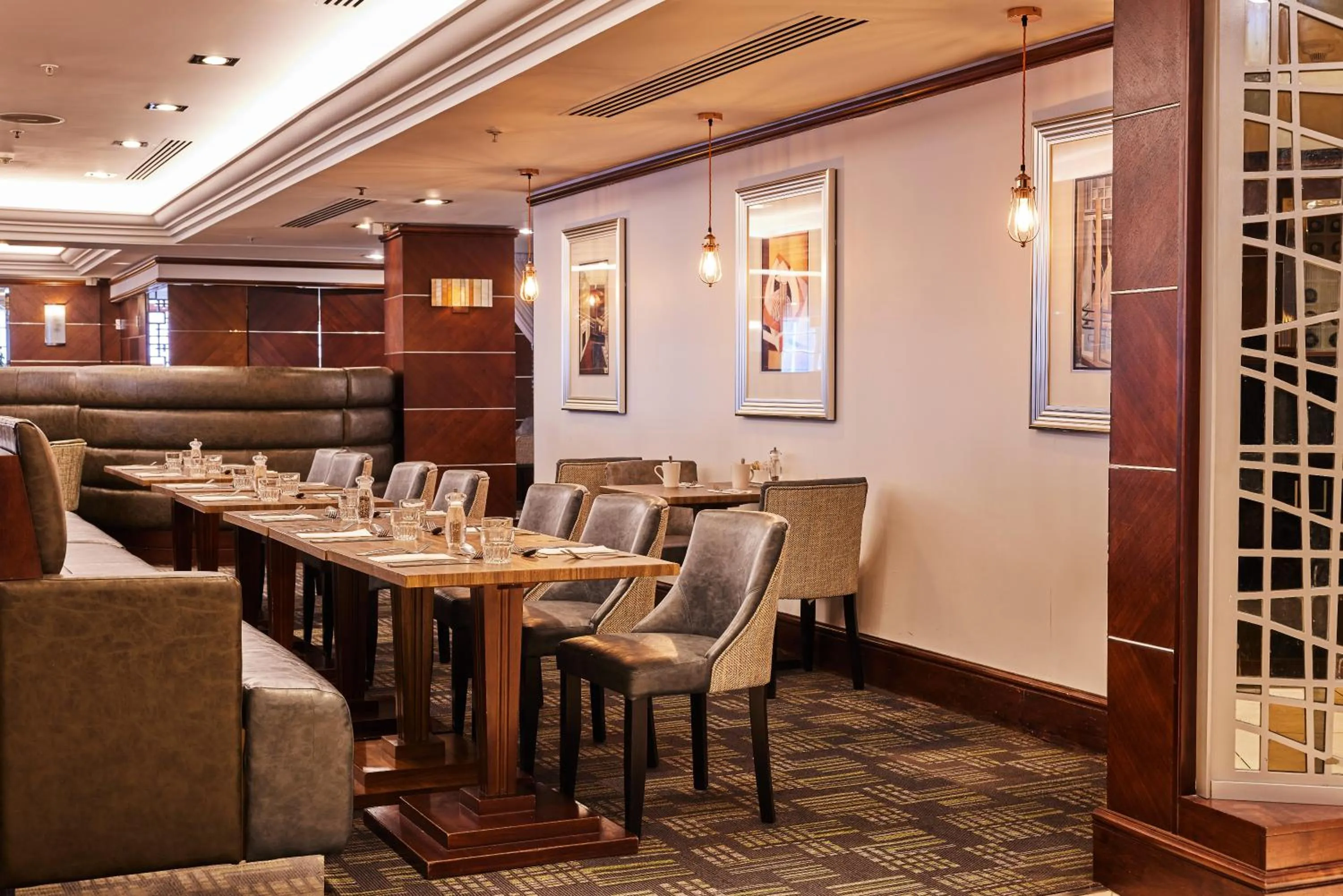 Restaurant/places to eat in The Marble Arch Hotel, by Thistle