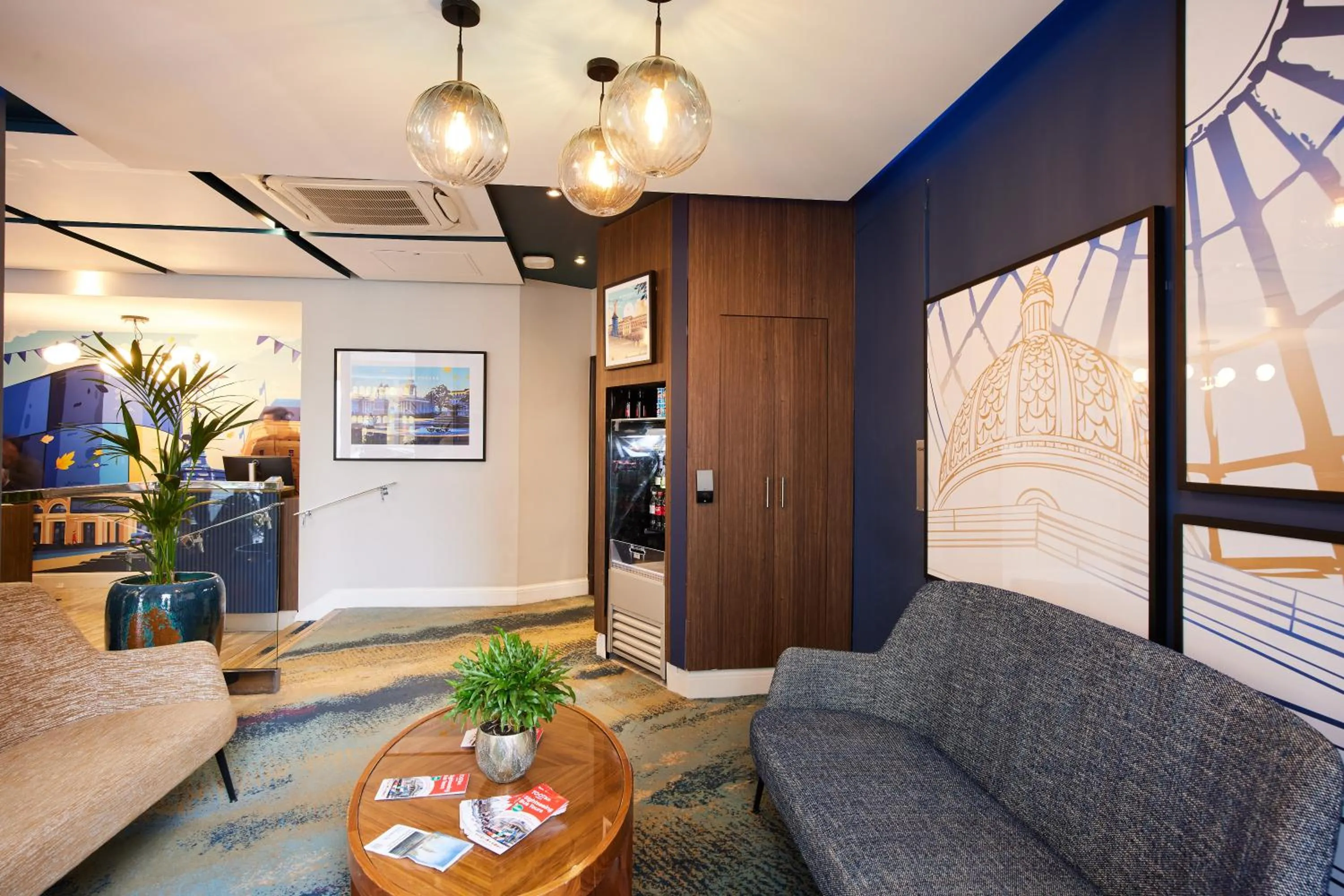 Lobby or reception in Thistle London Piccadilly