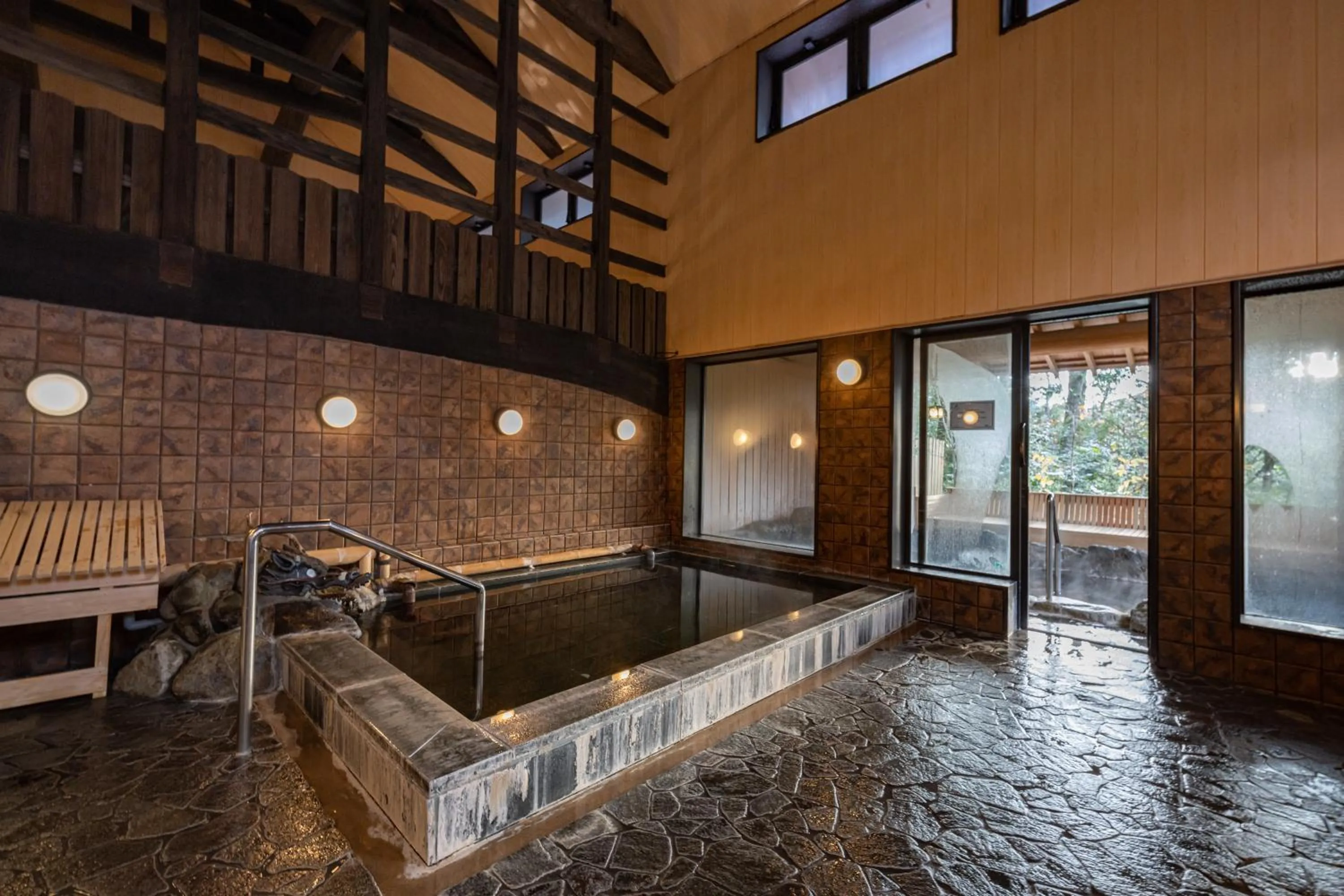Hot Spring Bath in Ryokan Nushiya
