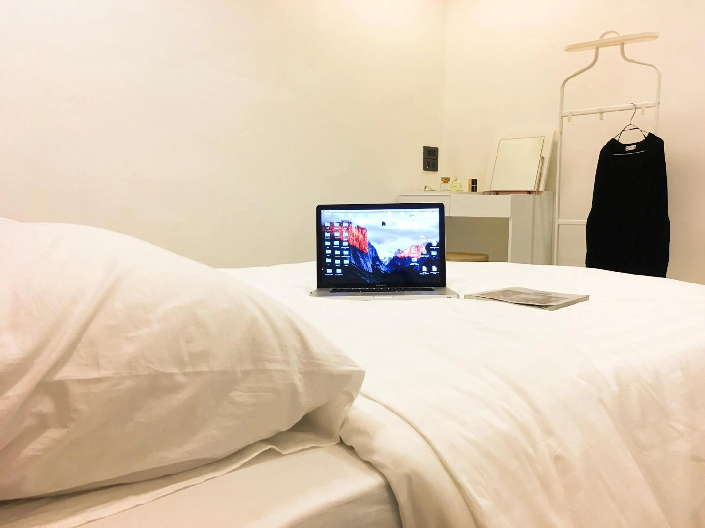 Bed in Boon Street Hostel