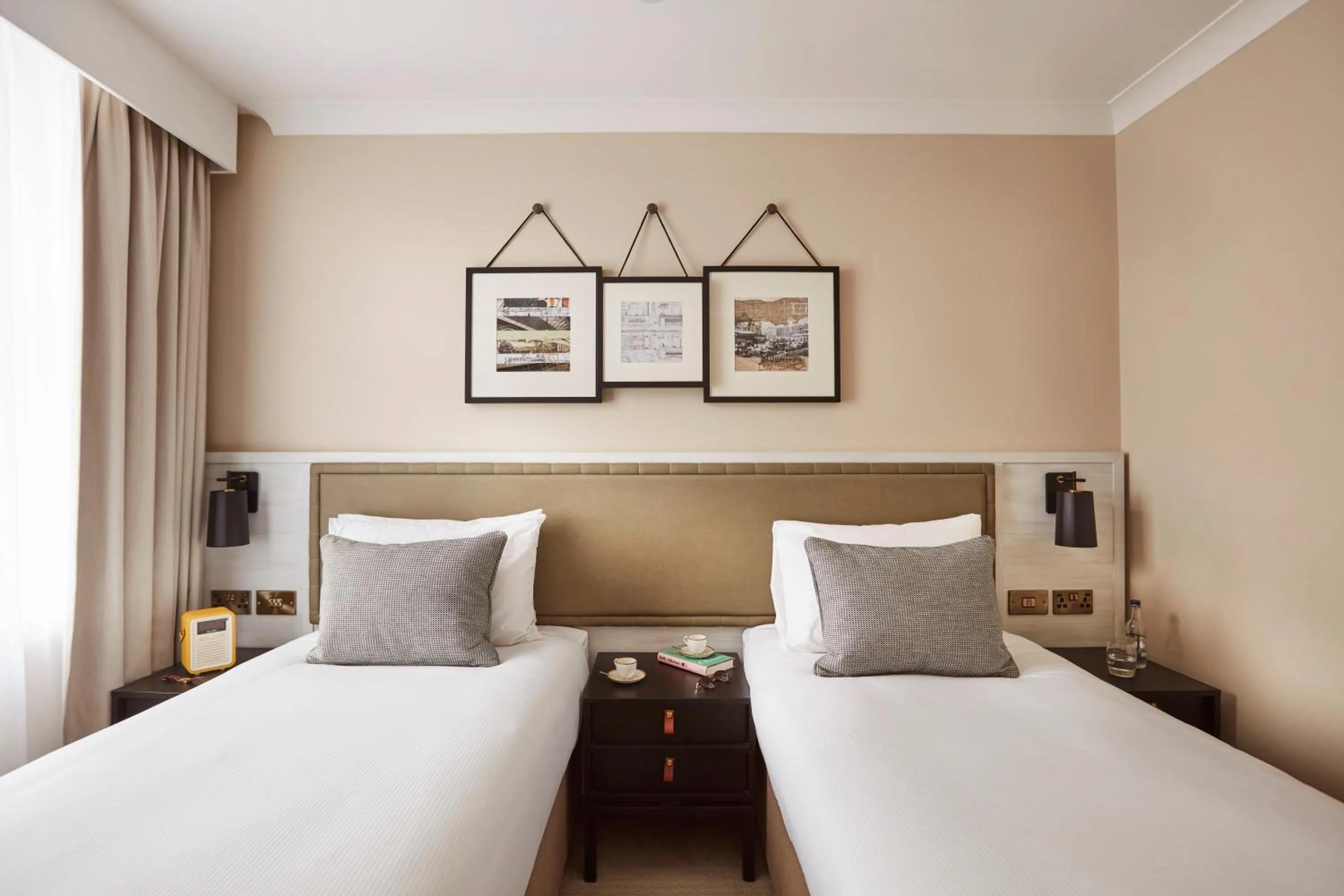 Bed in The Clermont London, Victoria