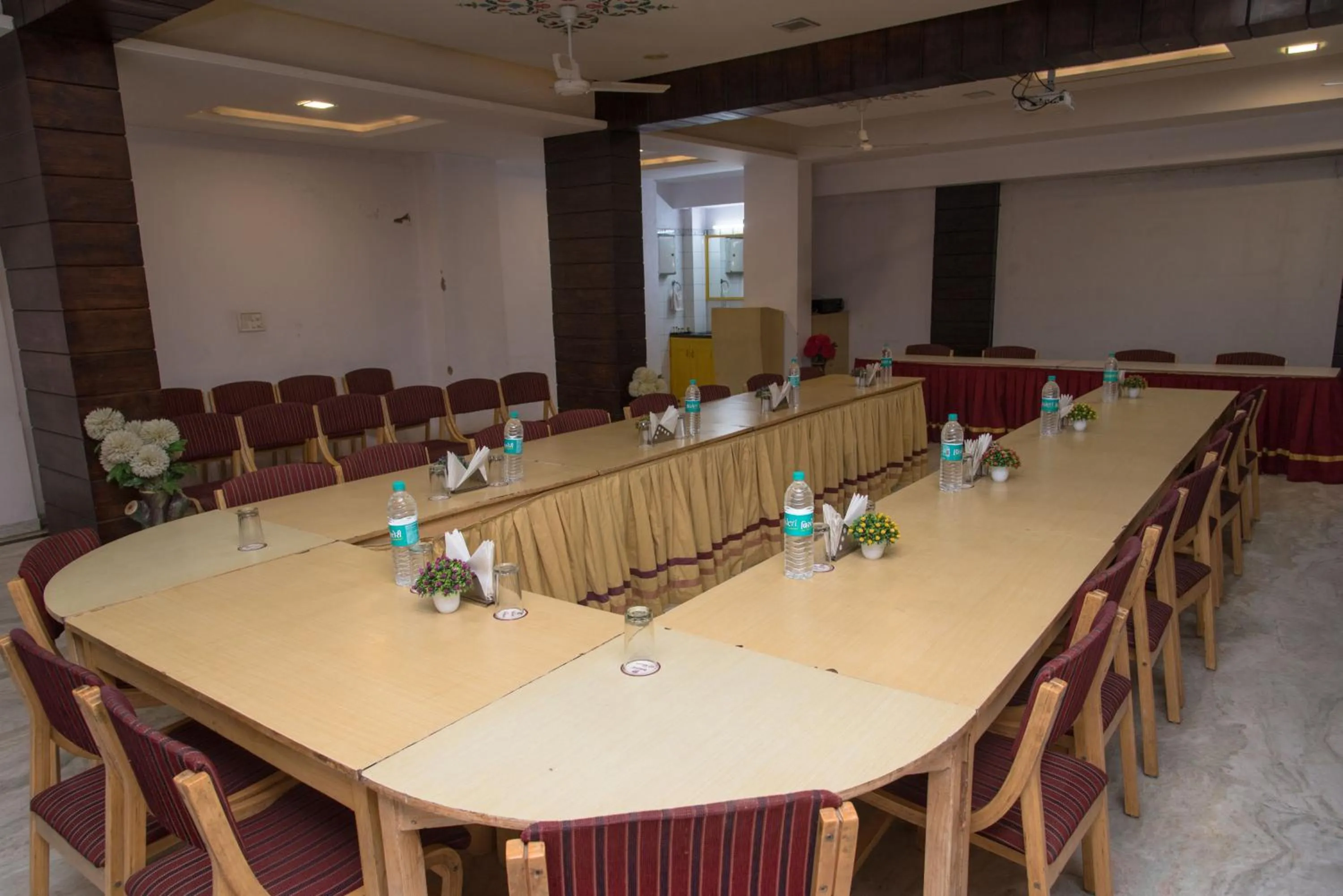 Meeting/conference room in Hotel Gorbandh