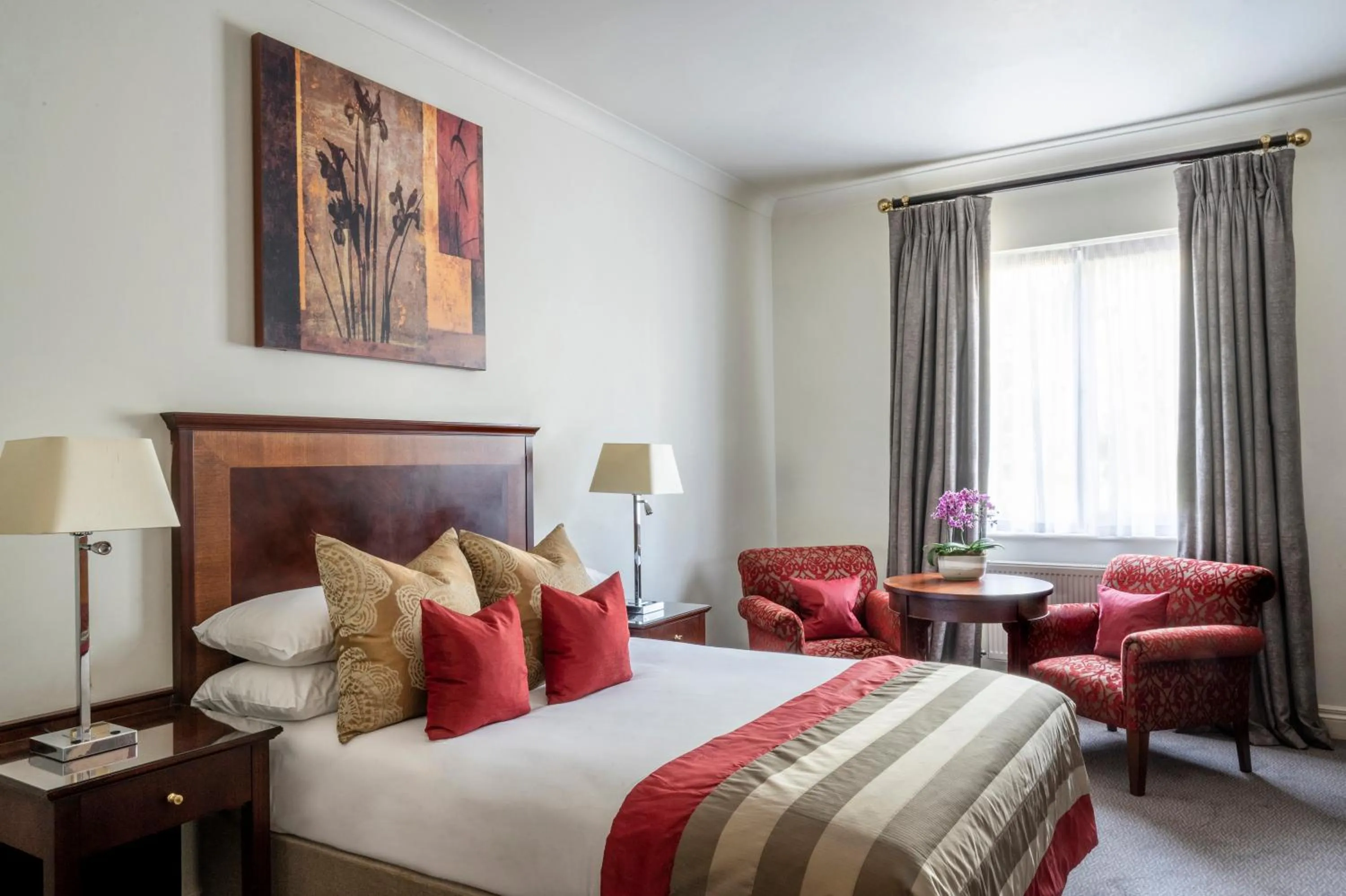 Bed in Audleys Wood Hotel, Basingstoke