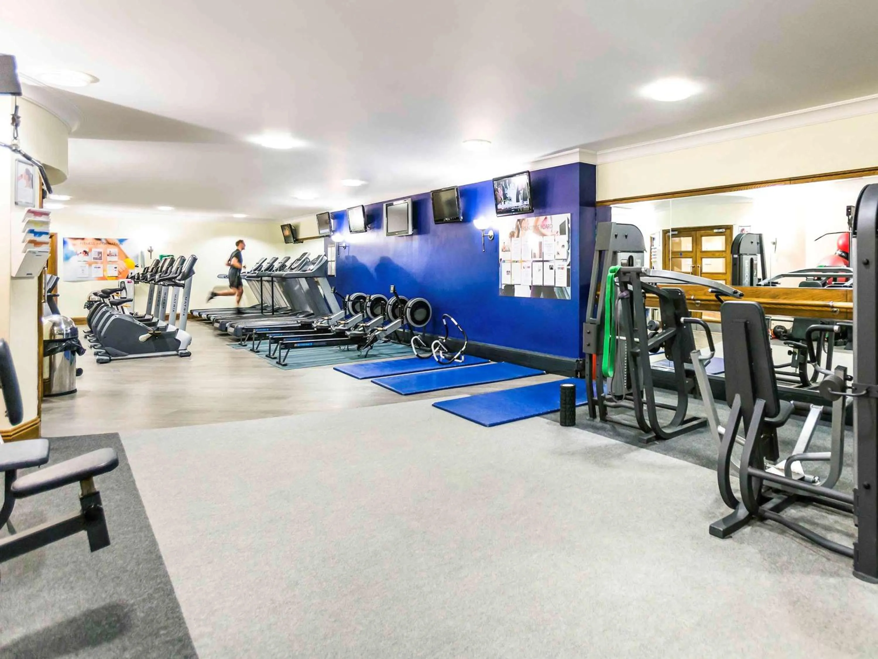 Fitness centre/facilities in Mercure Dartford Brands Hatch Hotel & Spa