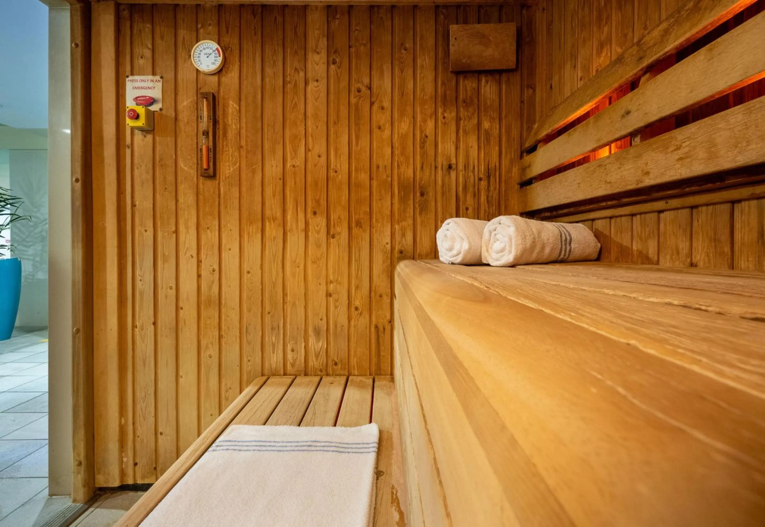 Sauna in Leonardo Royal Hotel Brighton Waterfront