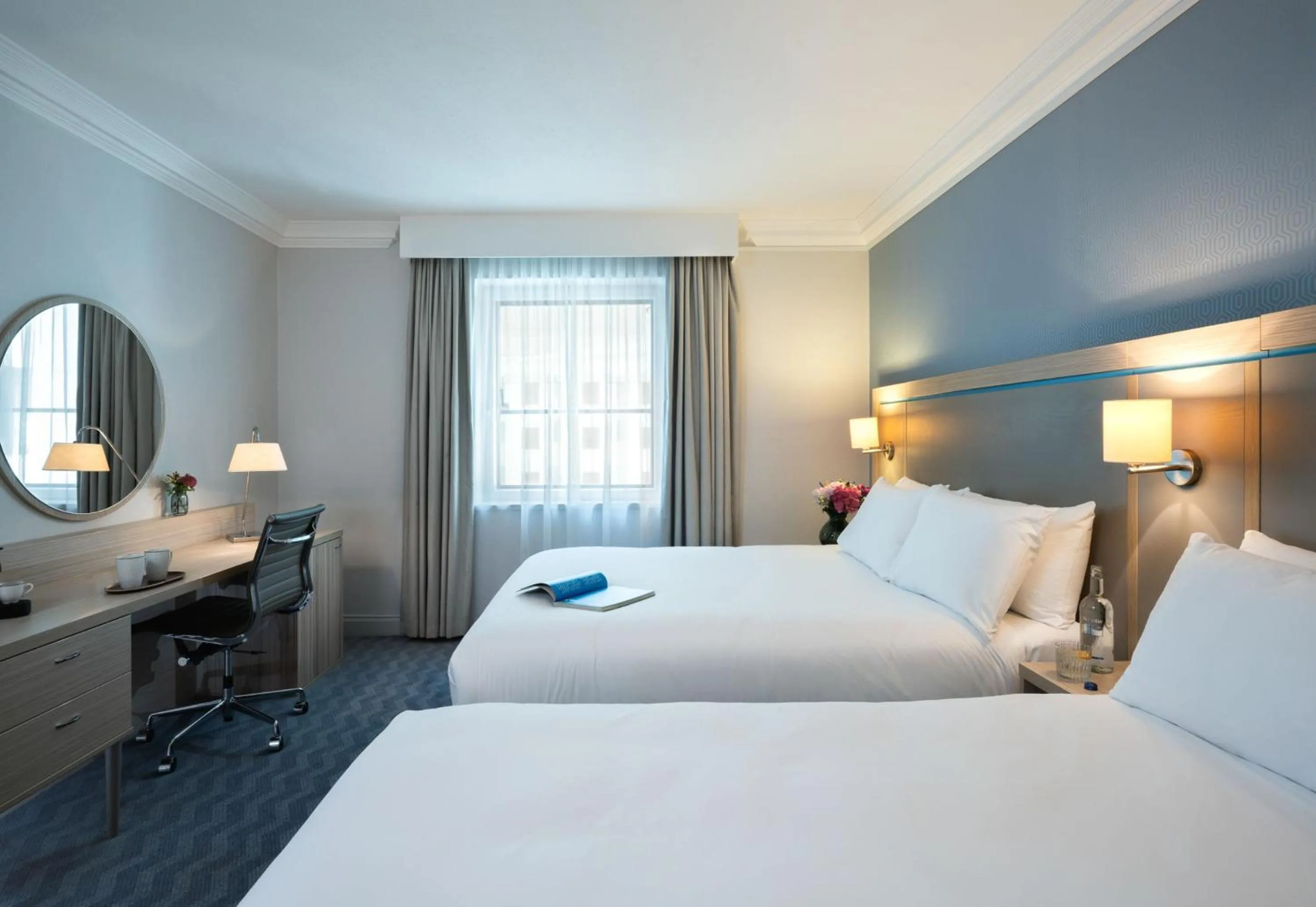 Bedroom, Bed in Leonardo Royal Hotel Brighton Waterfront