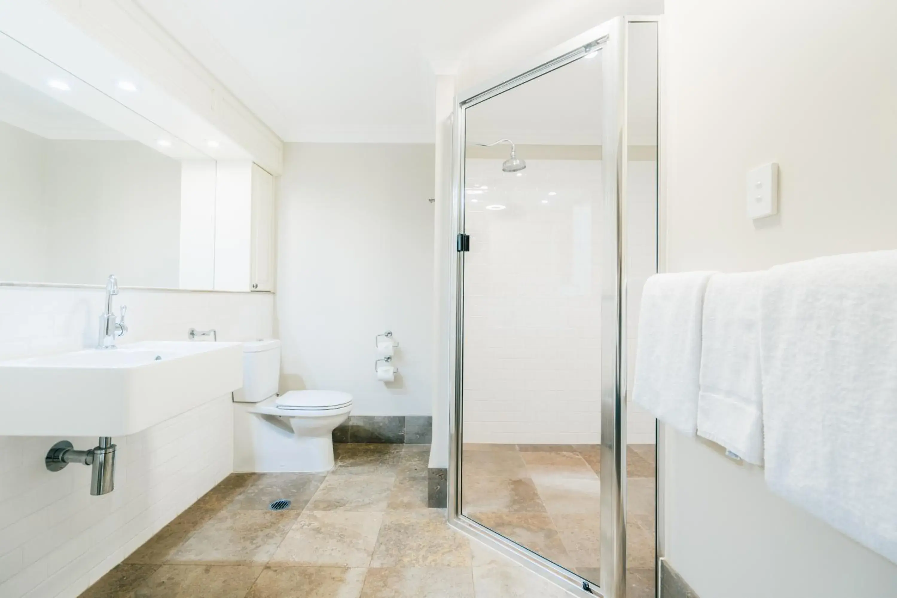 Deluxe Double Room in Woodlands of Marburg Deluxe Double Room in Woodlands of Marburg