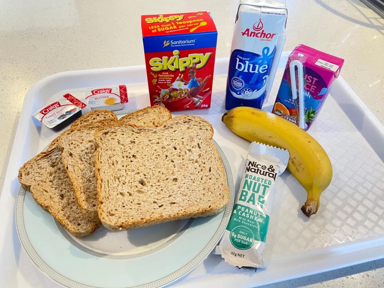 Breakfast in 2 on Whiteleigh and 239 on Lincoln Motel