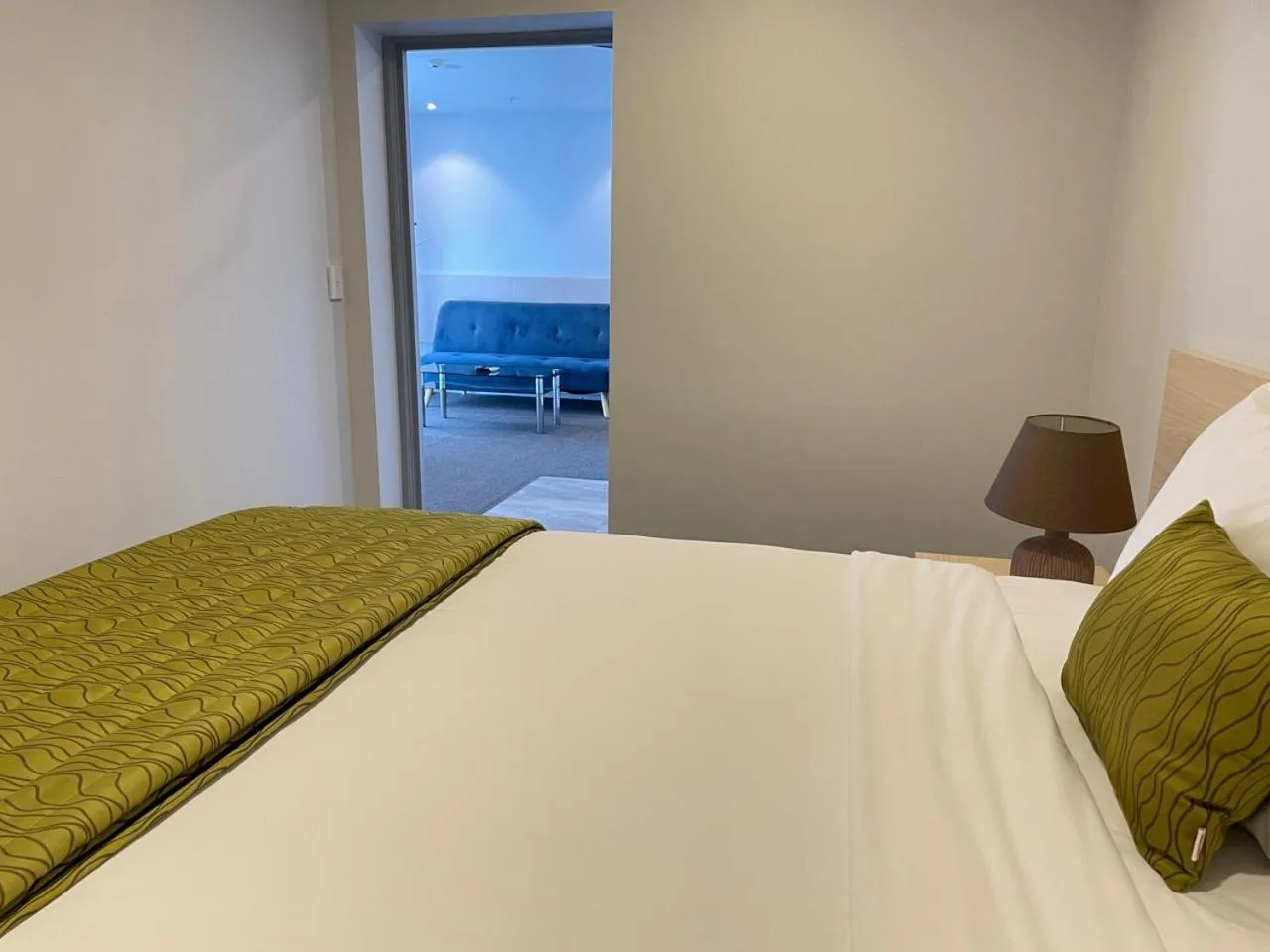 Bed in 2 on Whiteleigh and 239 on Lincoln Motel