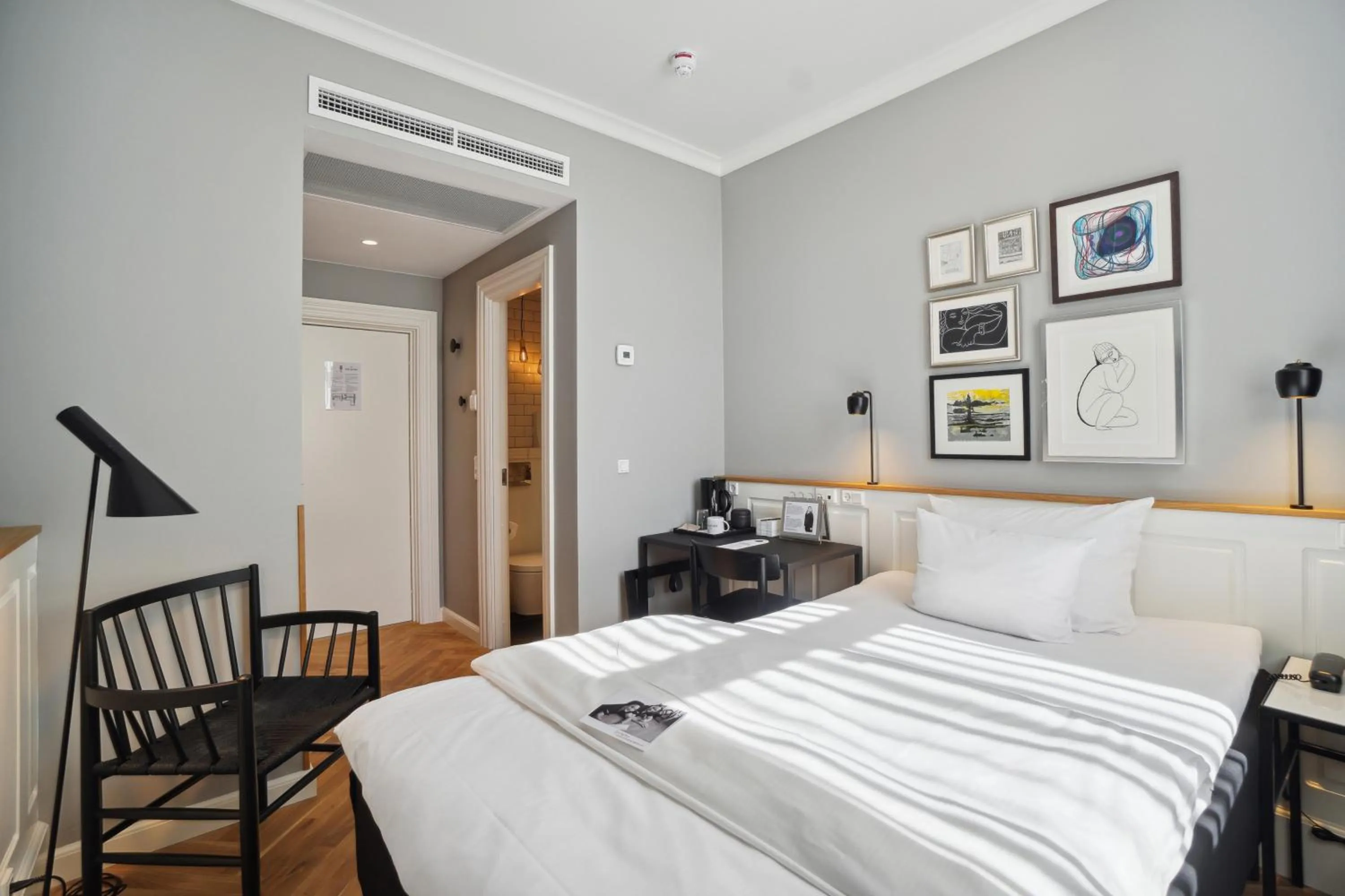 Bed in Hotel Kong Arthur