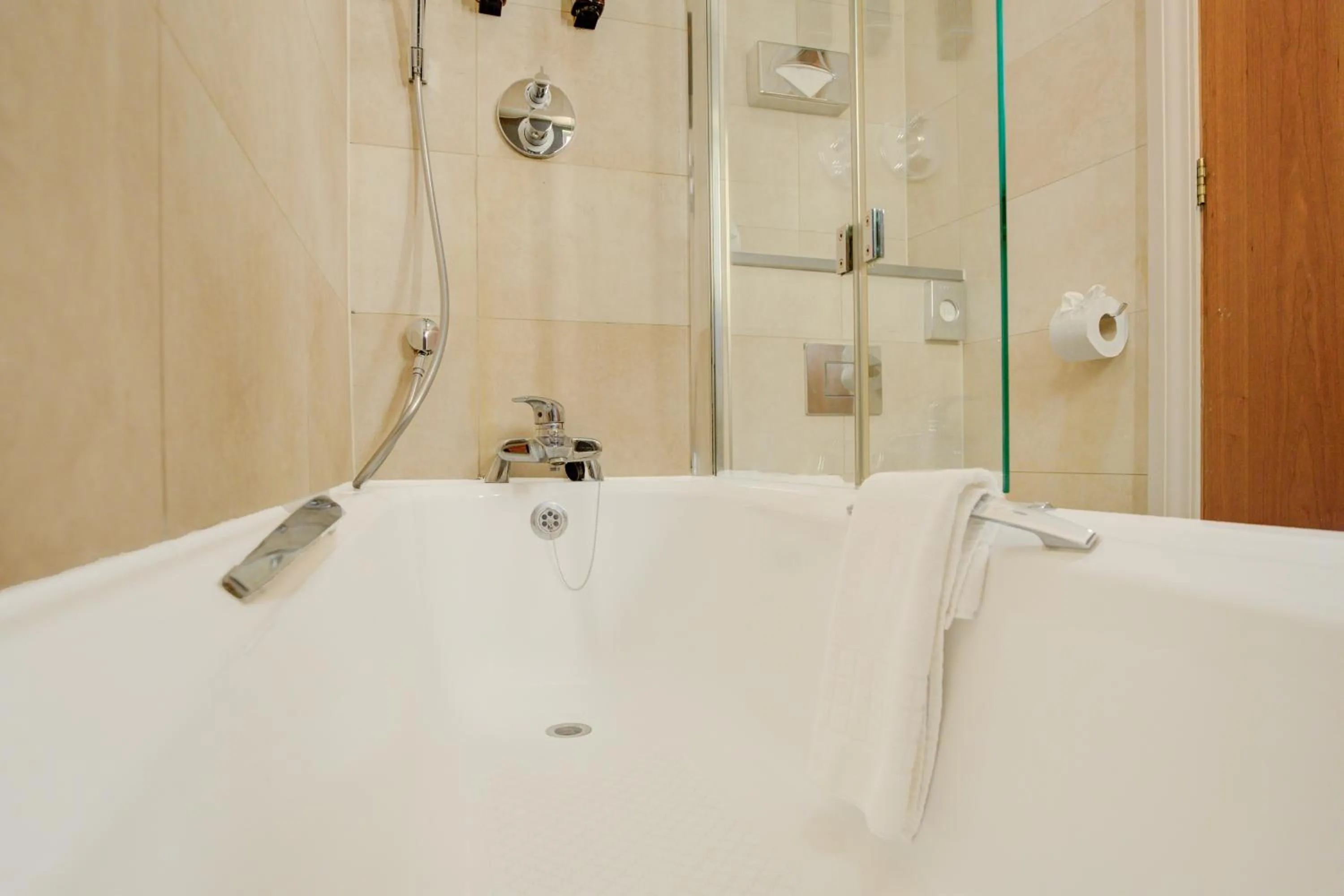 Bathroom in Atlantic Tower Hotel Liverpool By Sunday