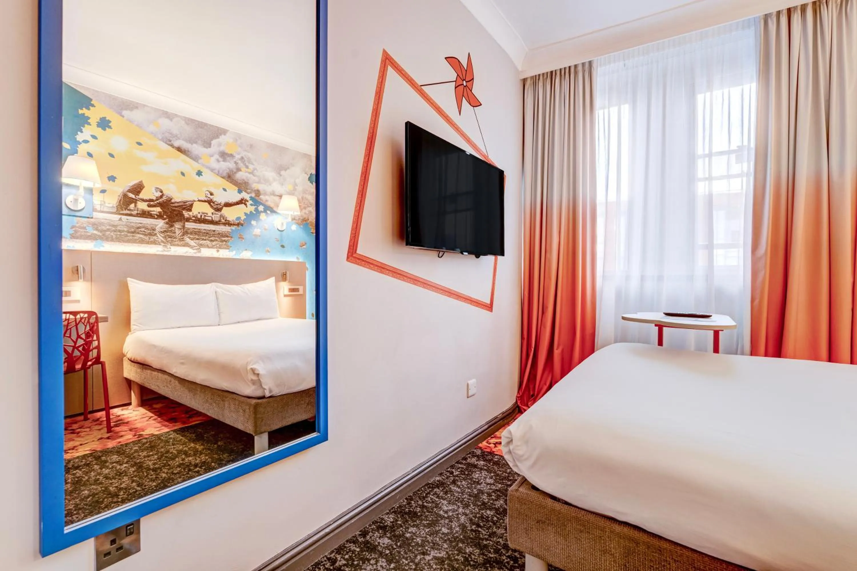 Bedroom, Bed in Manchester Portland By Sunday