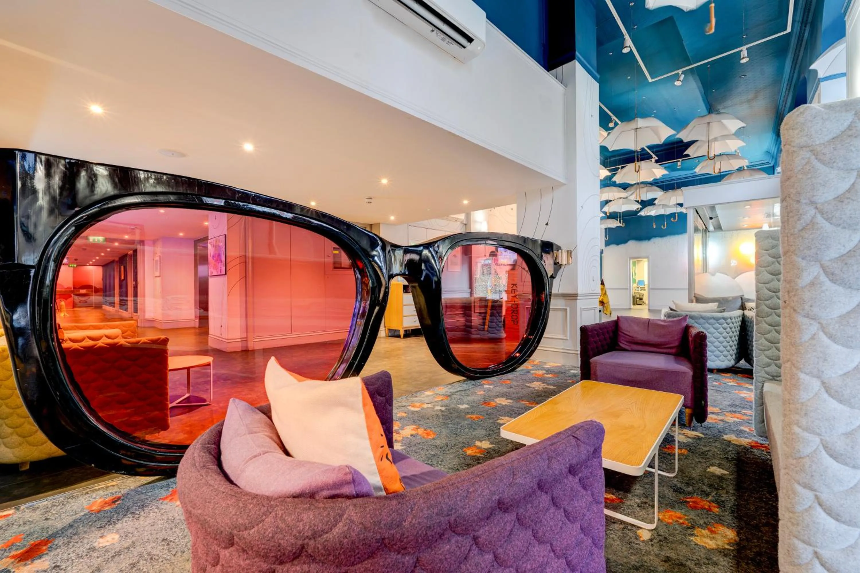 Lobby or reception in Manchester Portland By Sunday