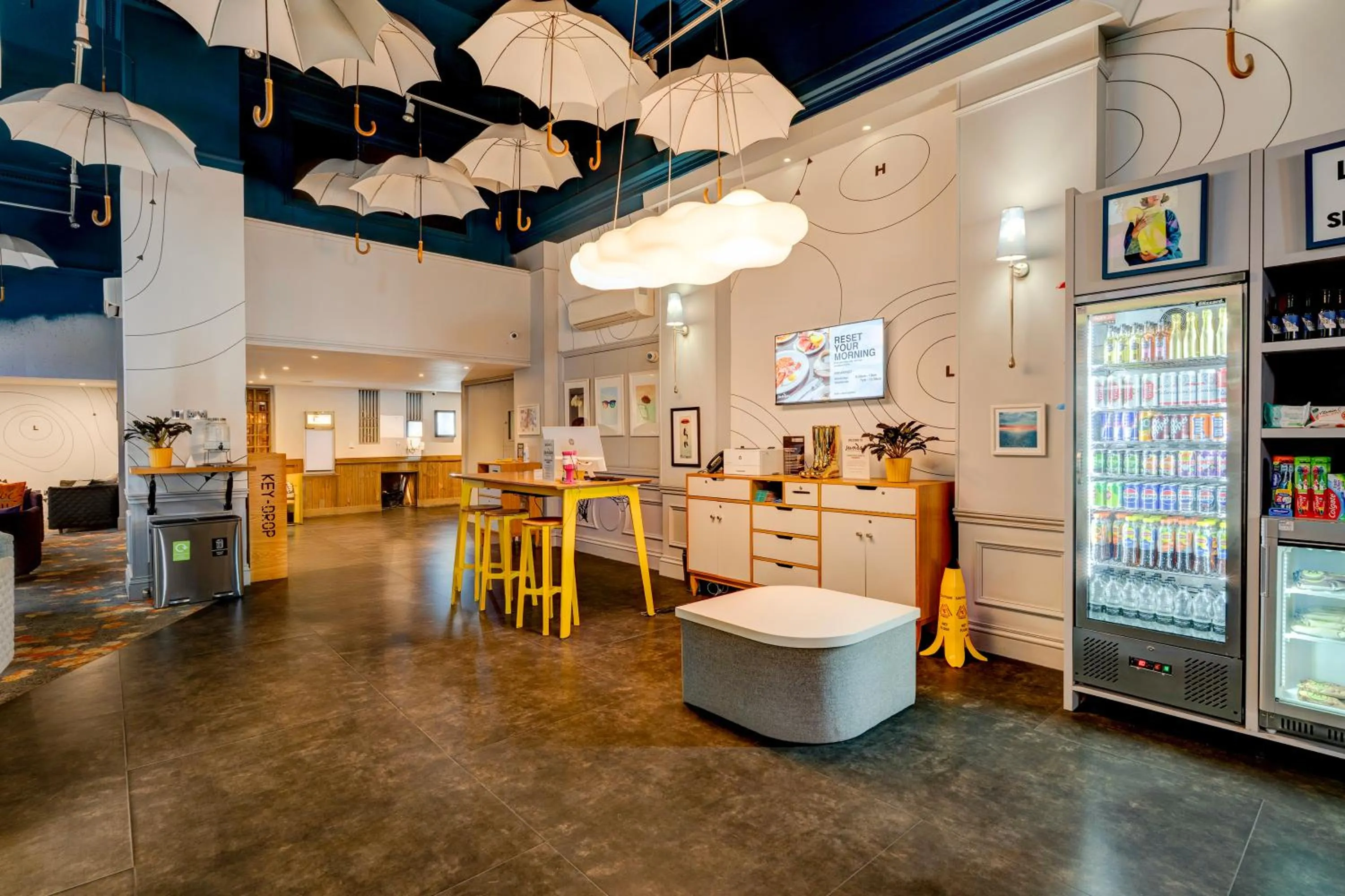 Lobby or reception in Manchester Portland By Sunday