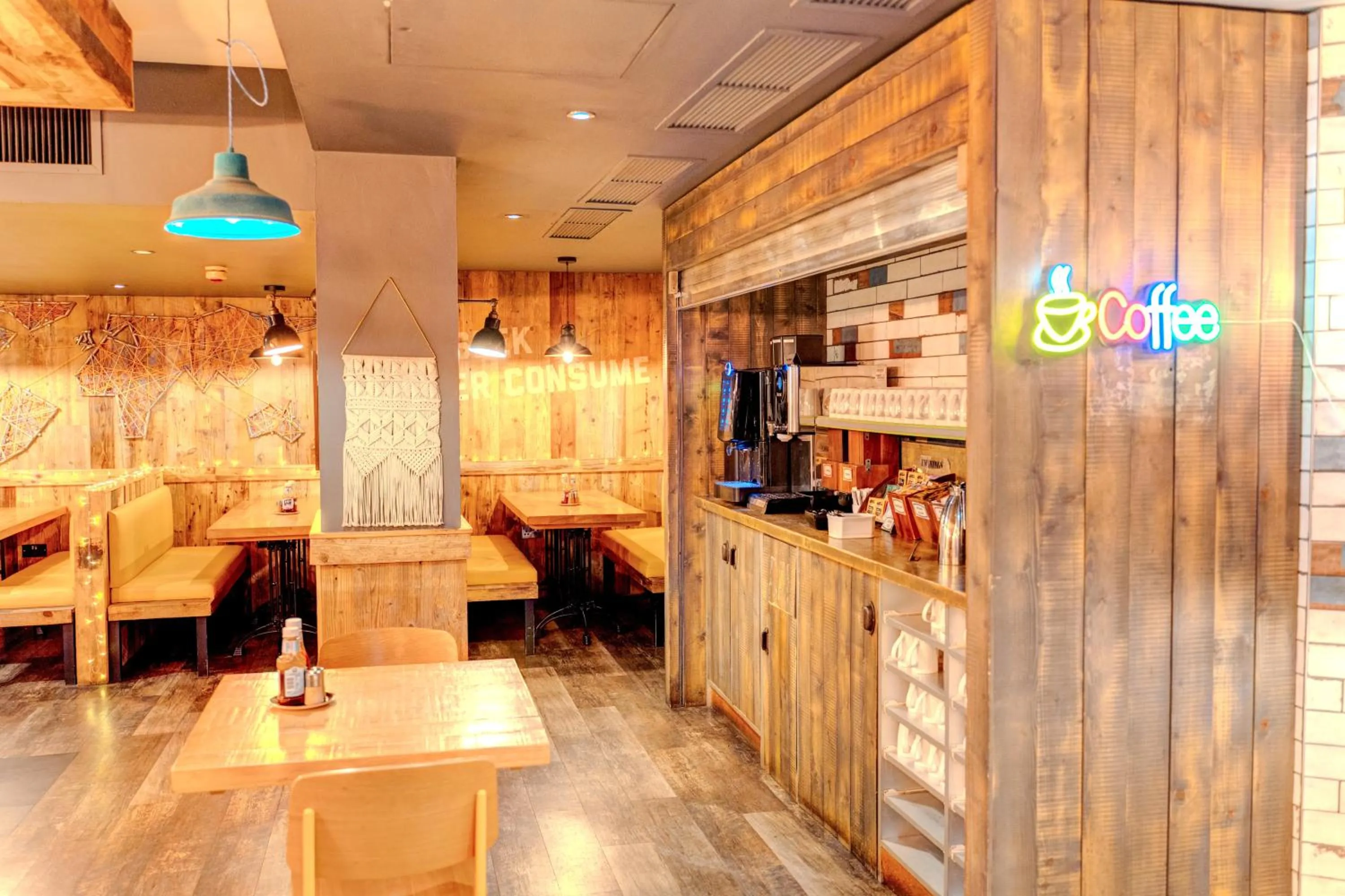 Manchester Portland By Sunday