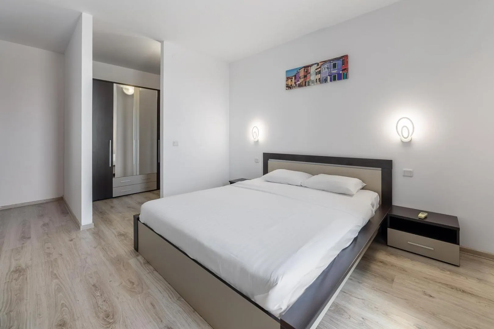 Bedroom, Bed in Monaco Grand Apartments By CityBookings