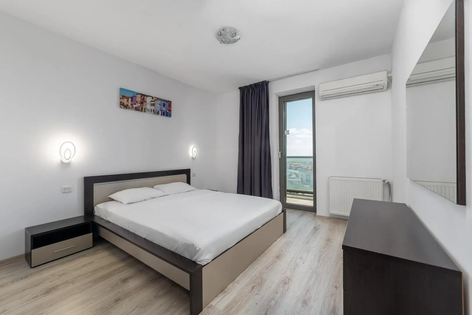 Bedroom, Bed in Monaco Grand Apartments By CityBookings