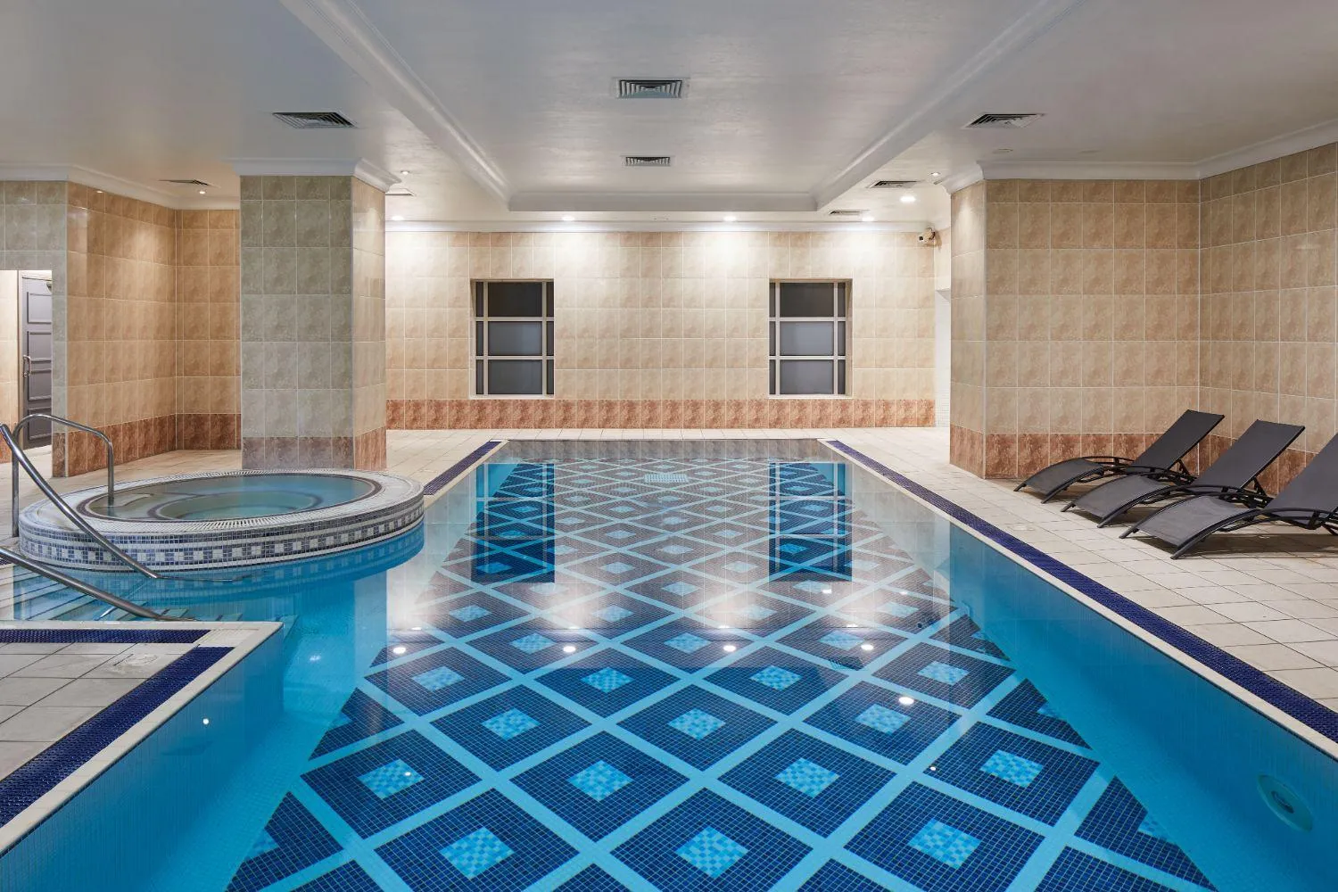 Swimming pool in Leonardo Hotel Middlesbrough