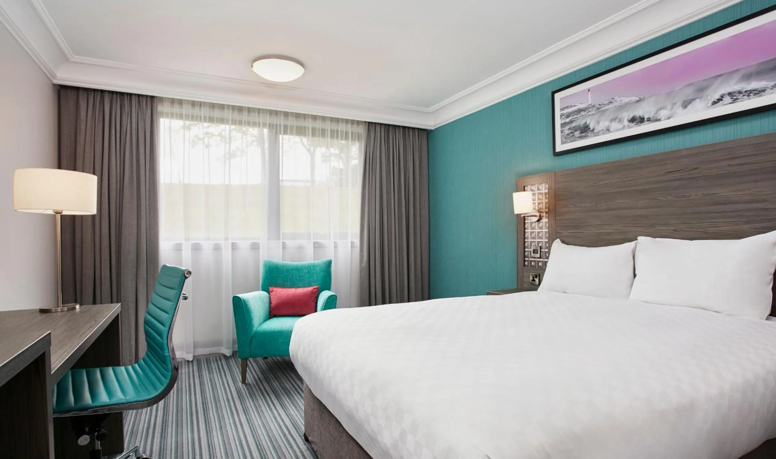Bedroom, Bed in Leonardo Hotel and Conference Venue Aberdeen Airport