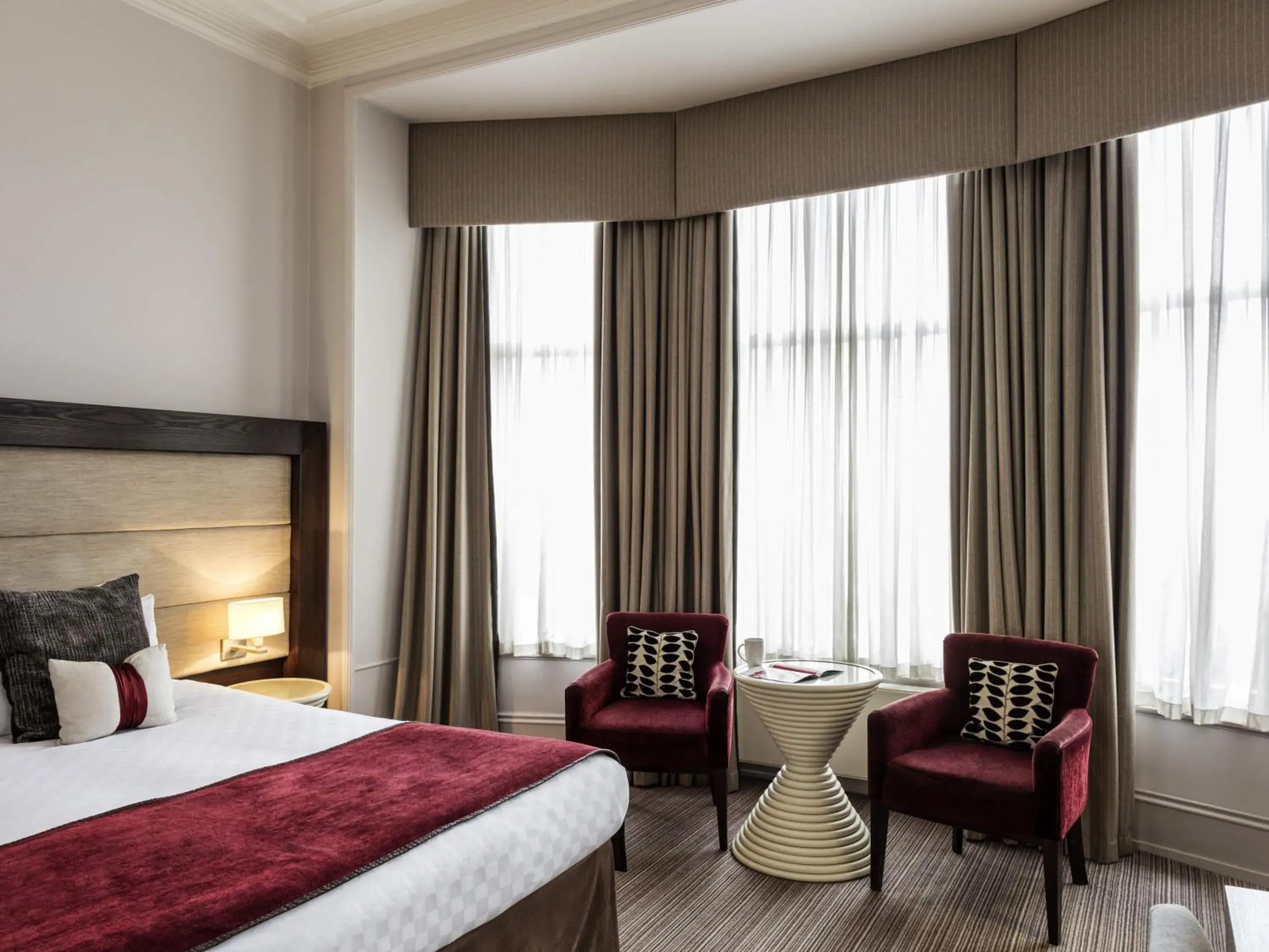 King Suite in Mercure Aberdeen Caledonian Hotel King Suite in Mercure Aberdeen Caledonian Hotel