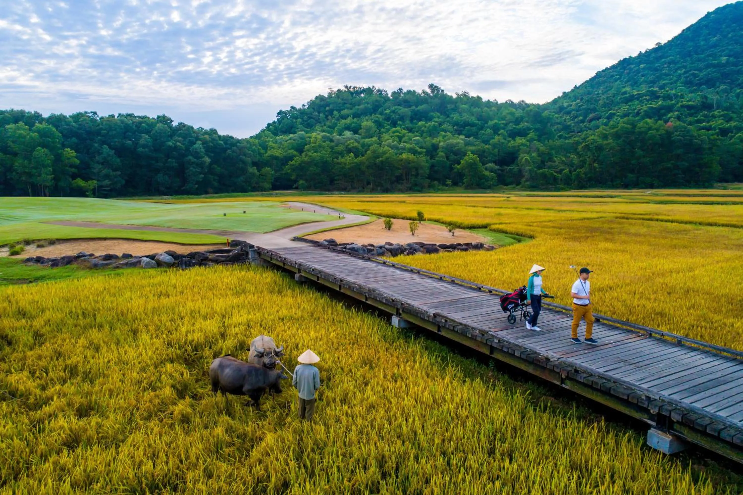 Golfcourse in Laguna Parkside Lăng Cô