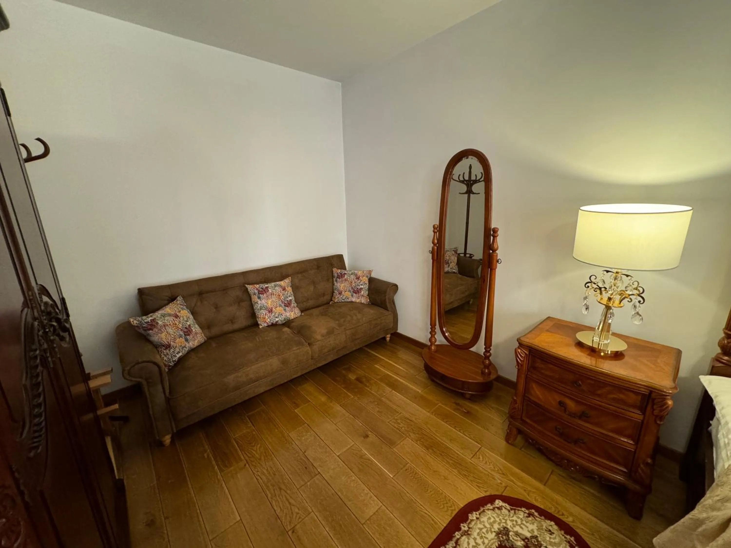 Photo of the whole room in Cetatea Medievala