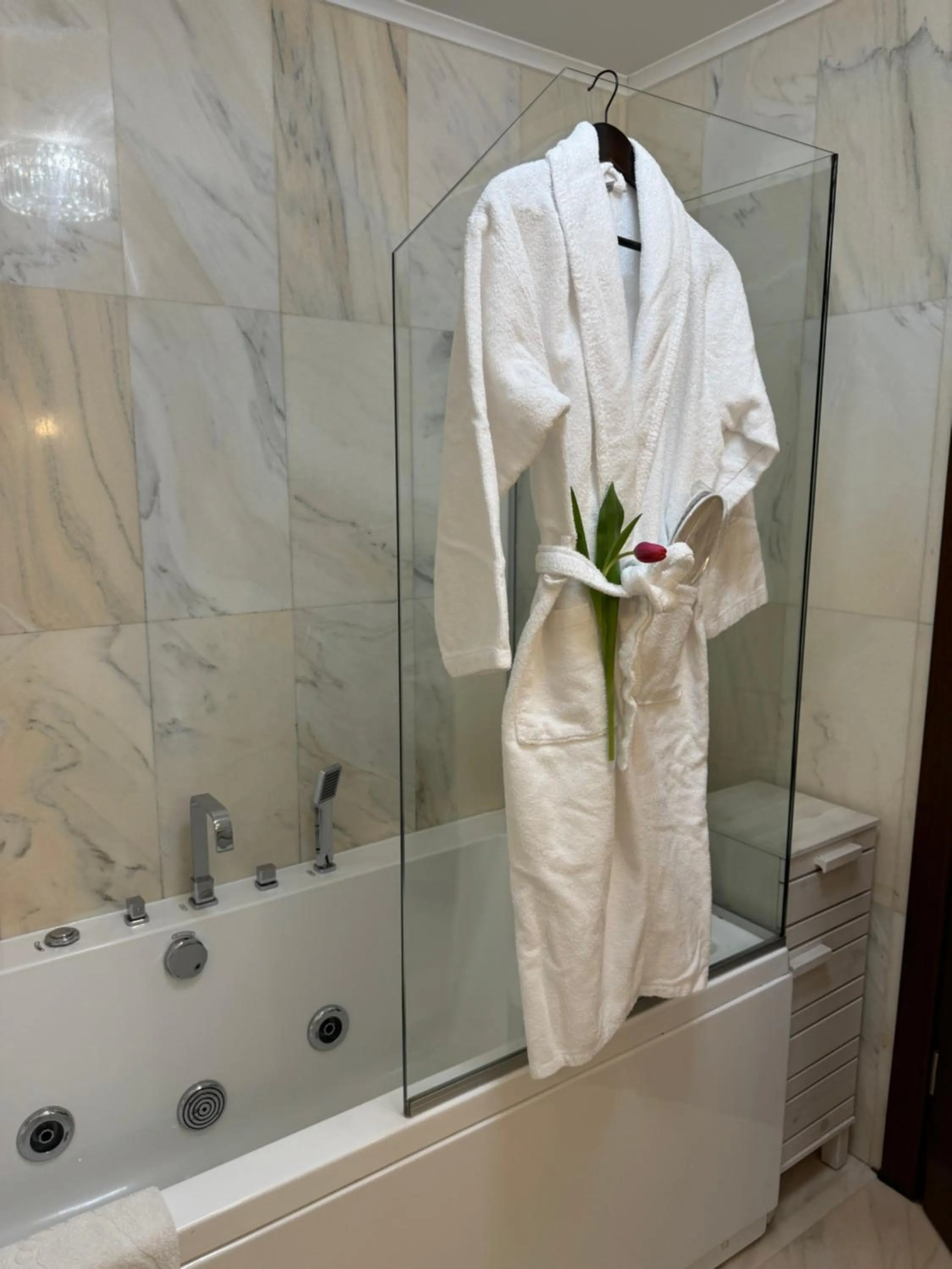 Hot Tub in Cetatea Medievala