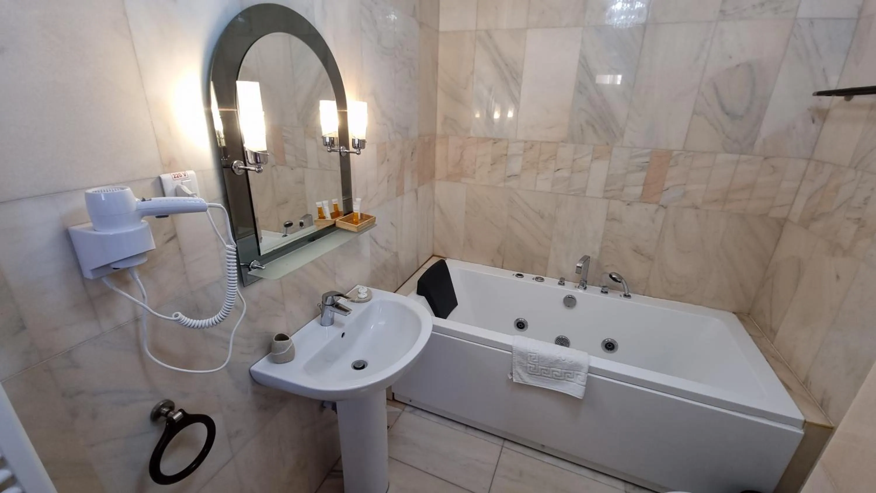 Bathroom in Cetatea Medievala