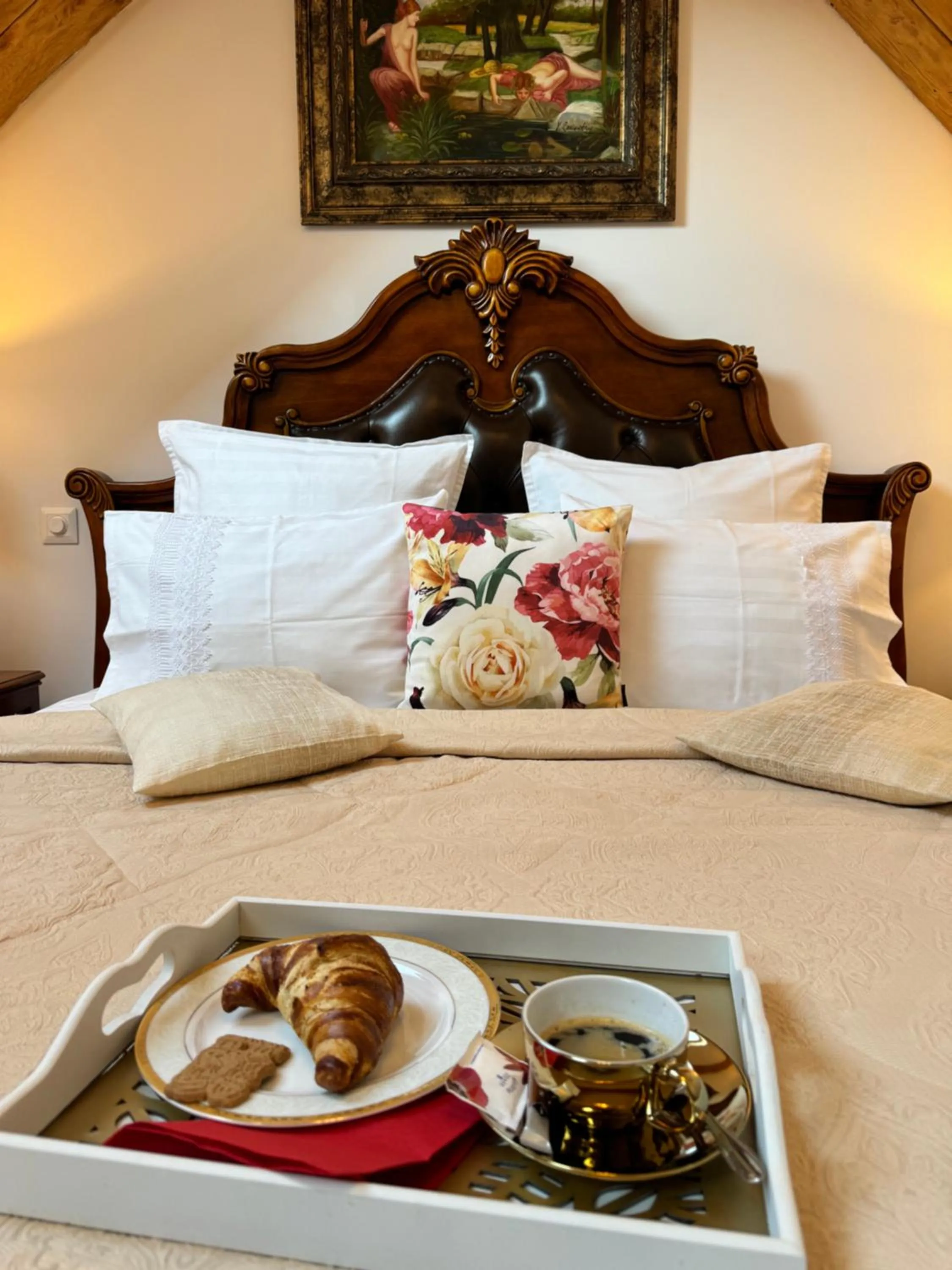 Bed in Cetatea Medievala