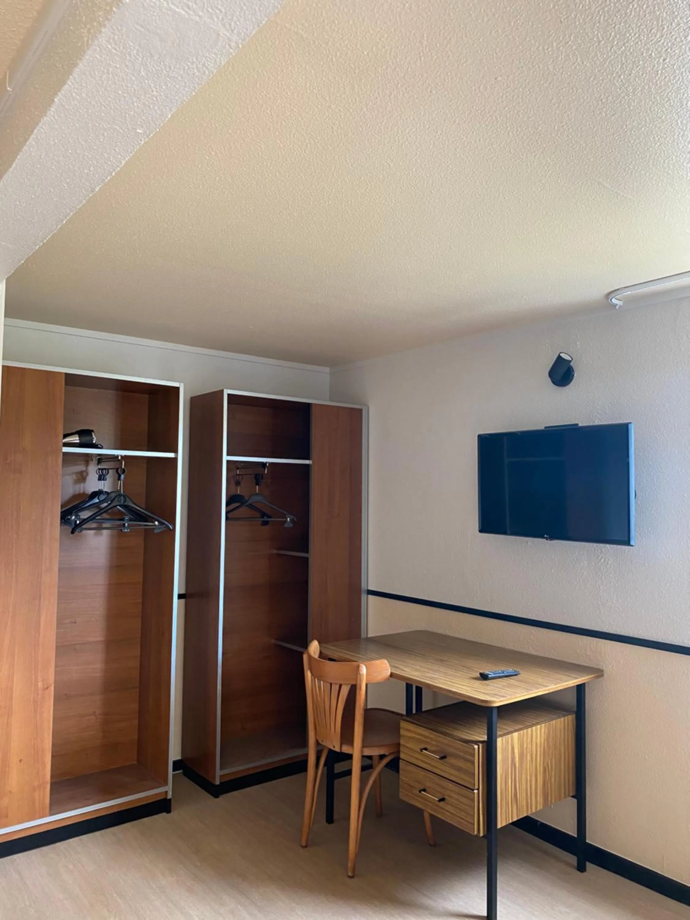 Greet Hôtel Villeneuve la Garenne - rénové