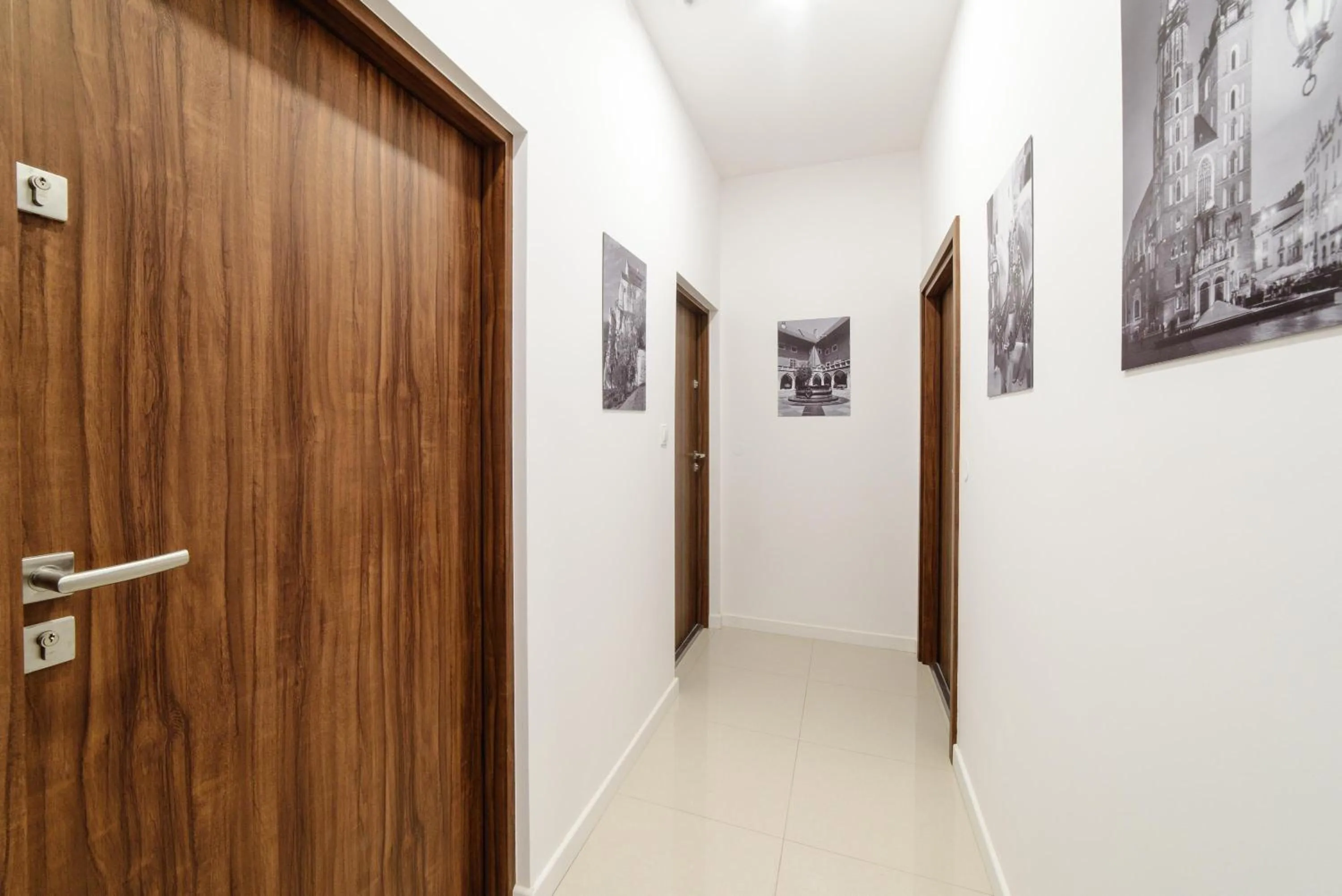 Other in 2 Nights Apartments - great location, right next to Main Rail and Bus Station, 10 min to Main Square by foot