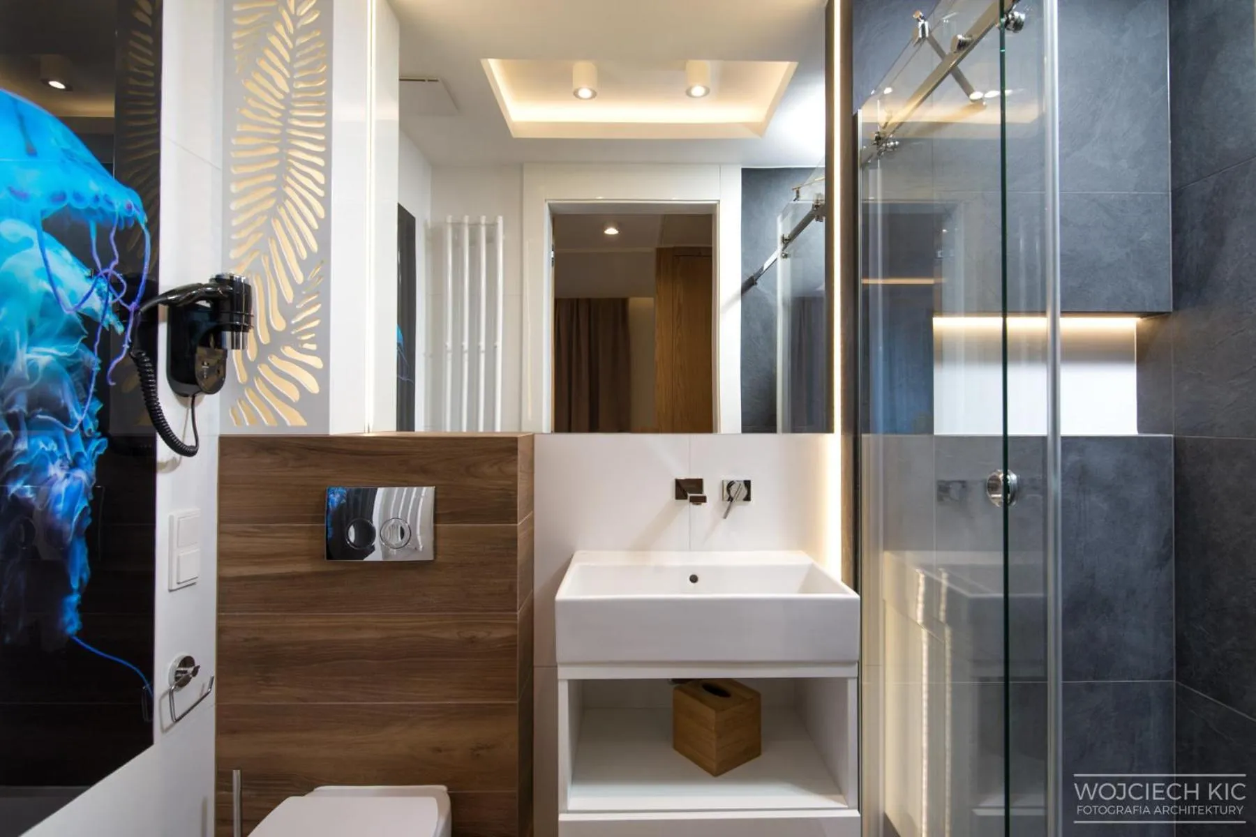 Shower in My Story Sopot Apartments