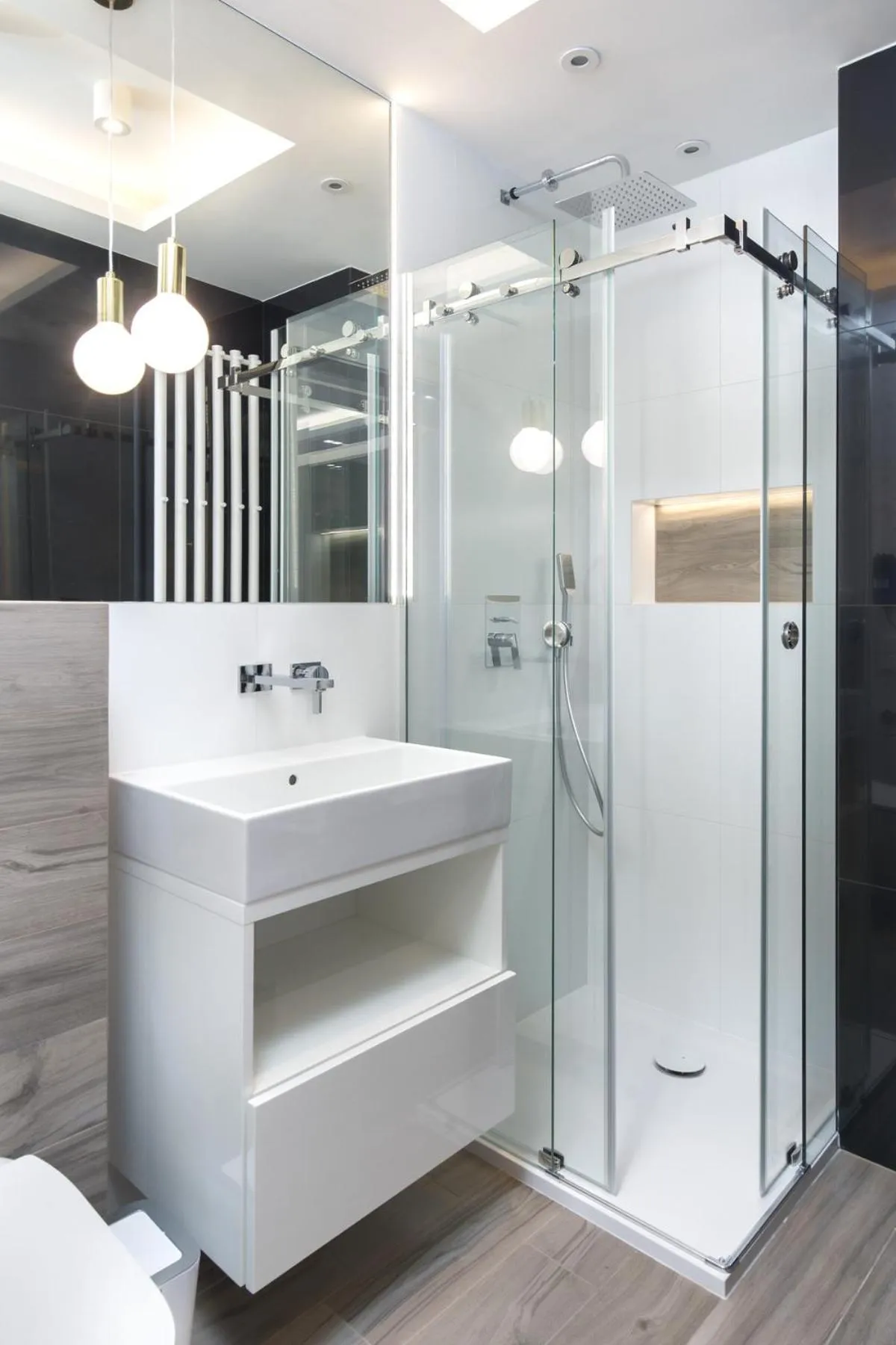 Shower in My Story Sopot Apartments