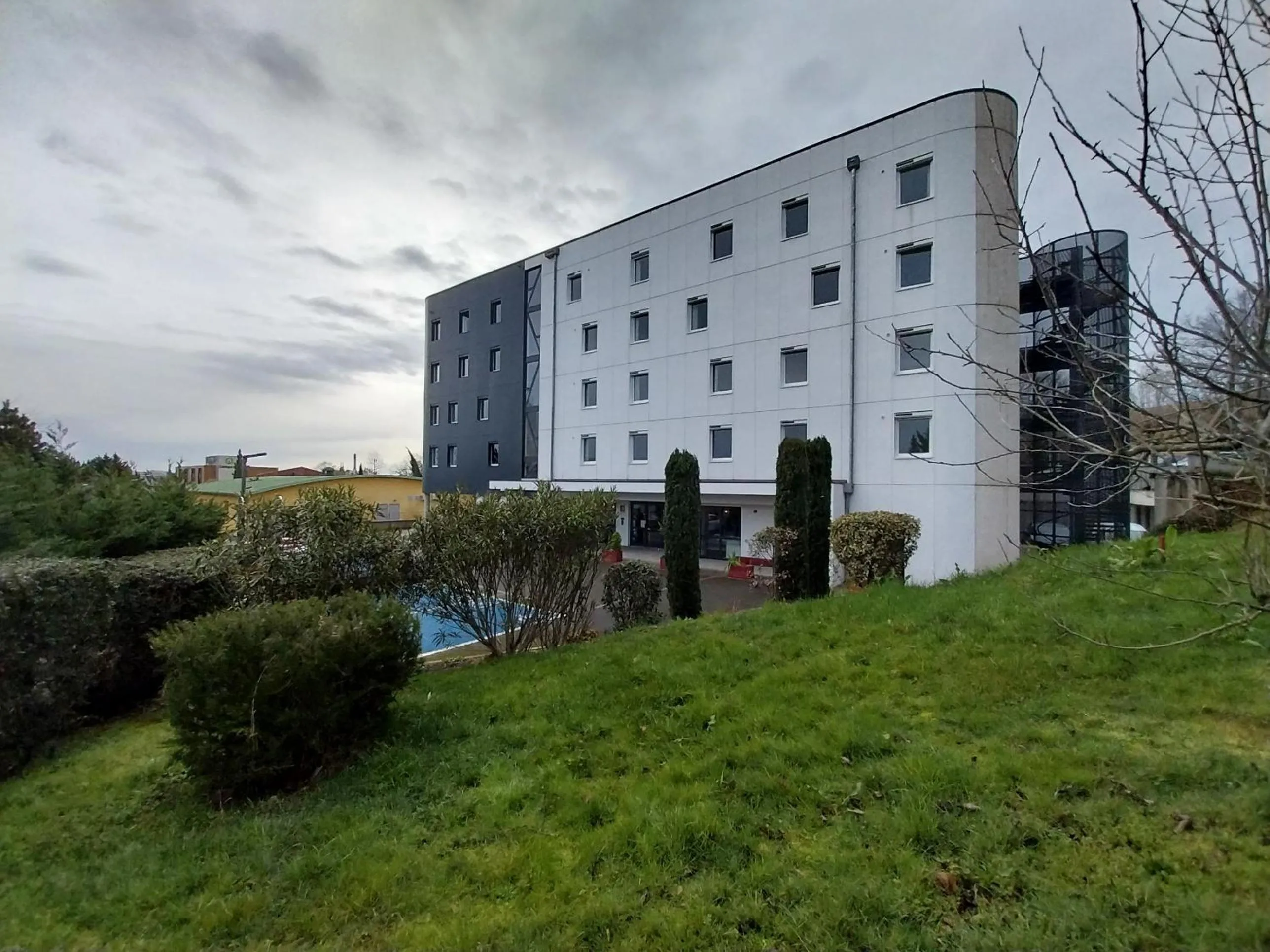 Property building in Hotel Arena Toulouse