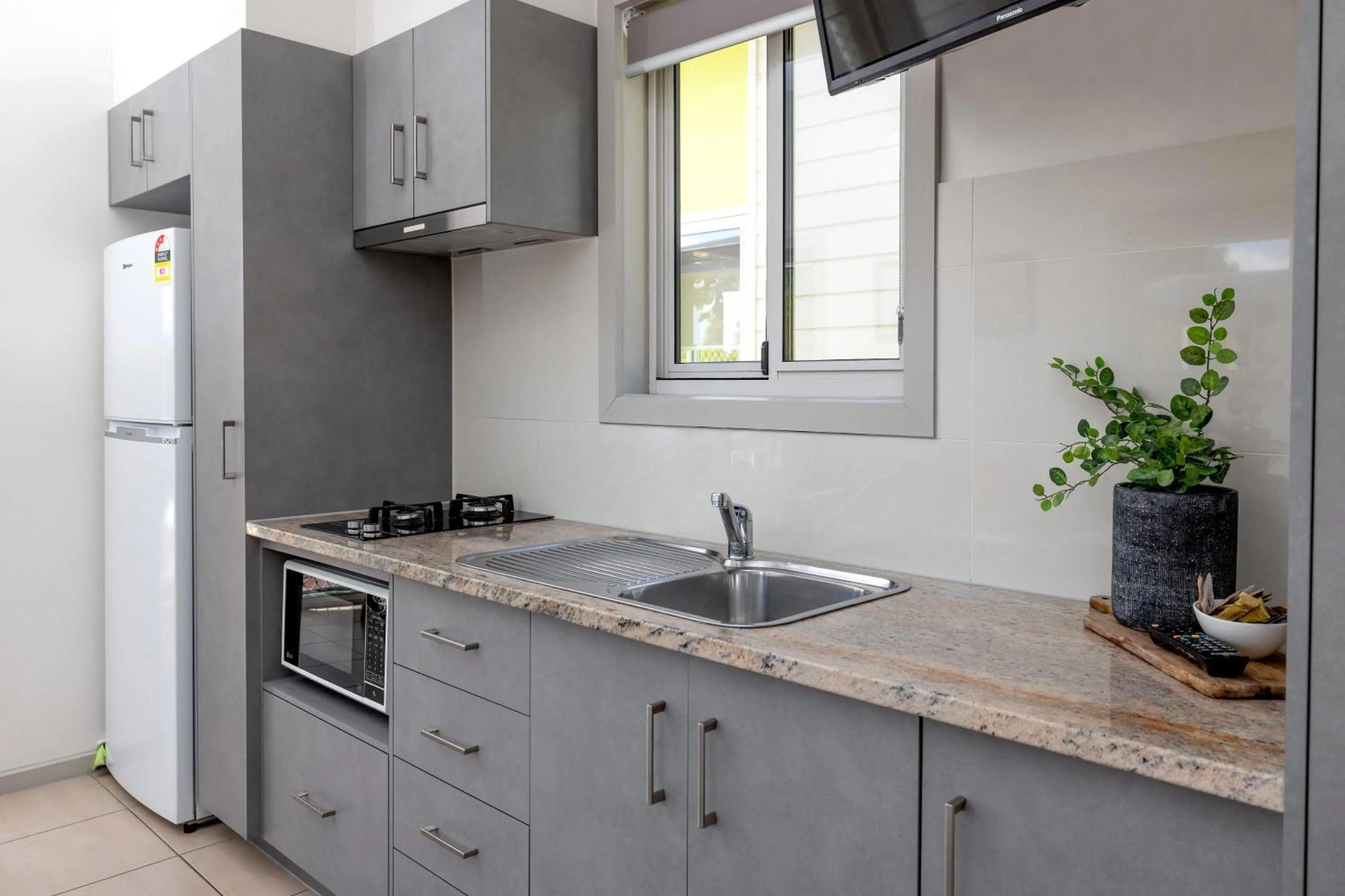 Kitchen or kitchenette in BIG4 Launceston Holiday Park