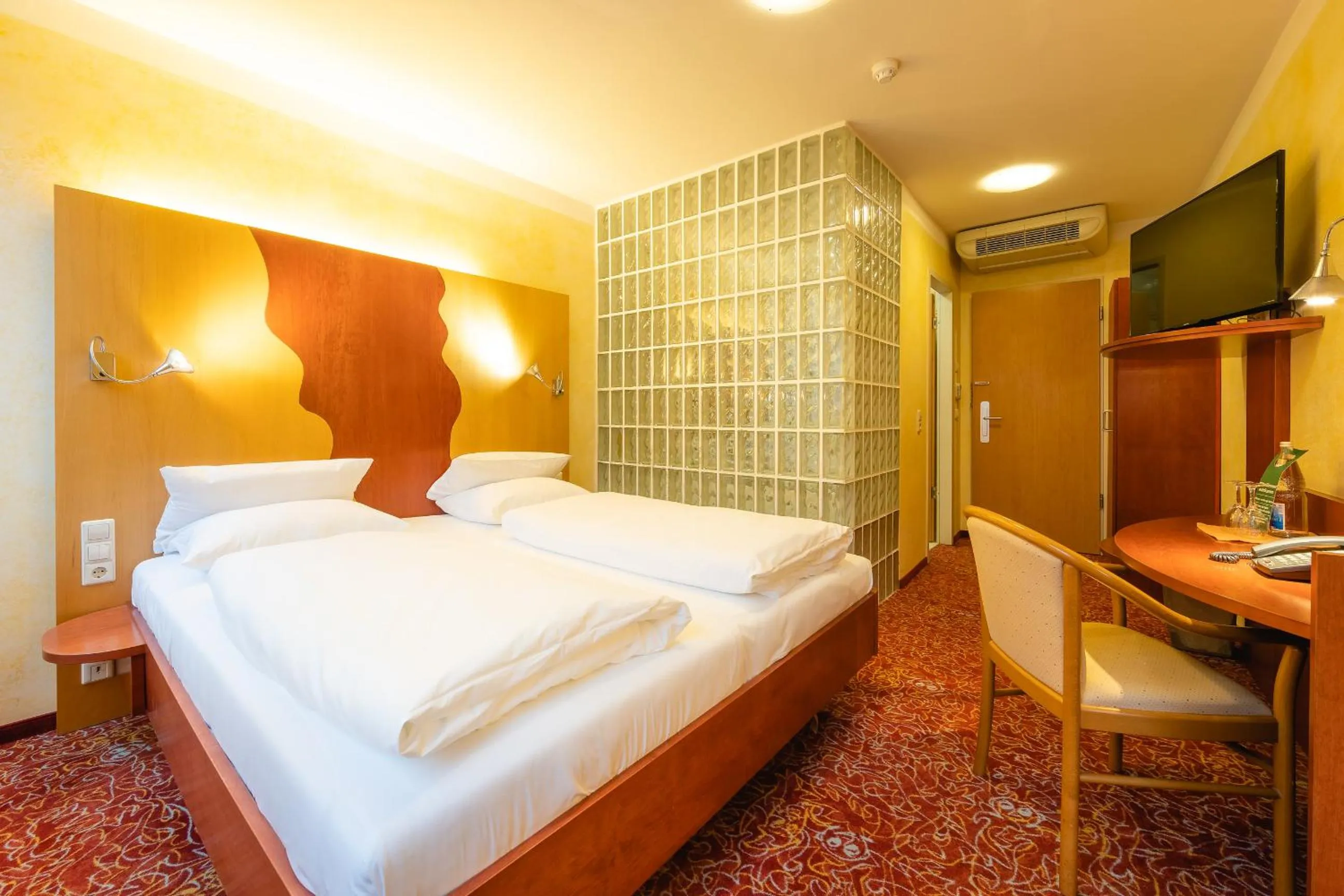 Bed in ALLVITALIS Traumhotel